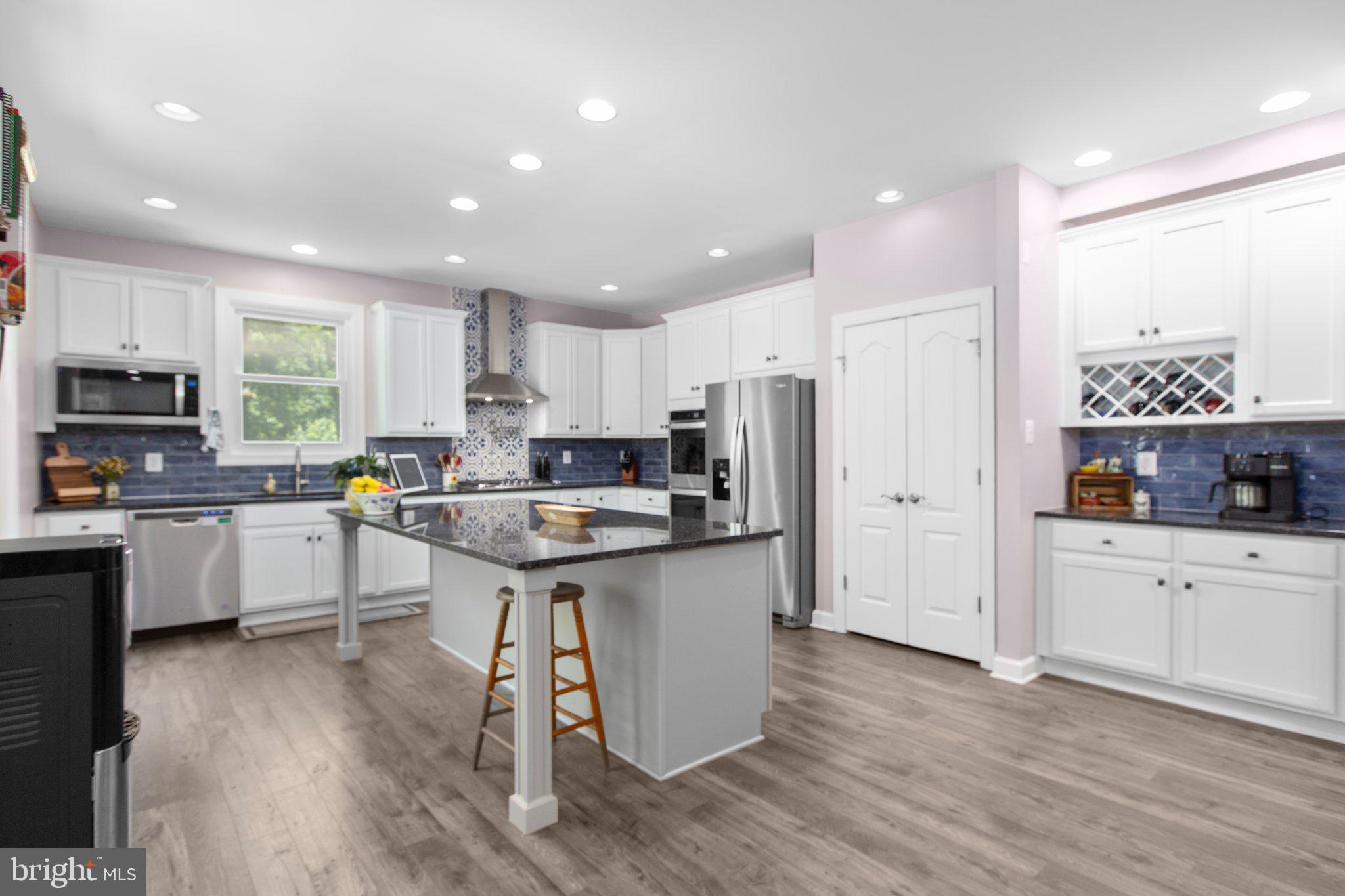 SULLIVAN ESTATES - Residential