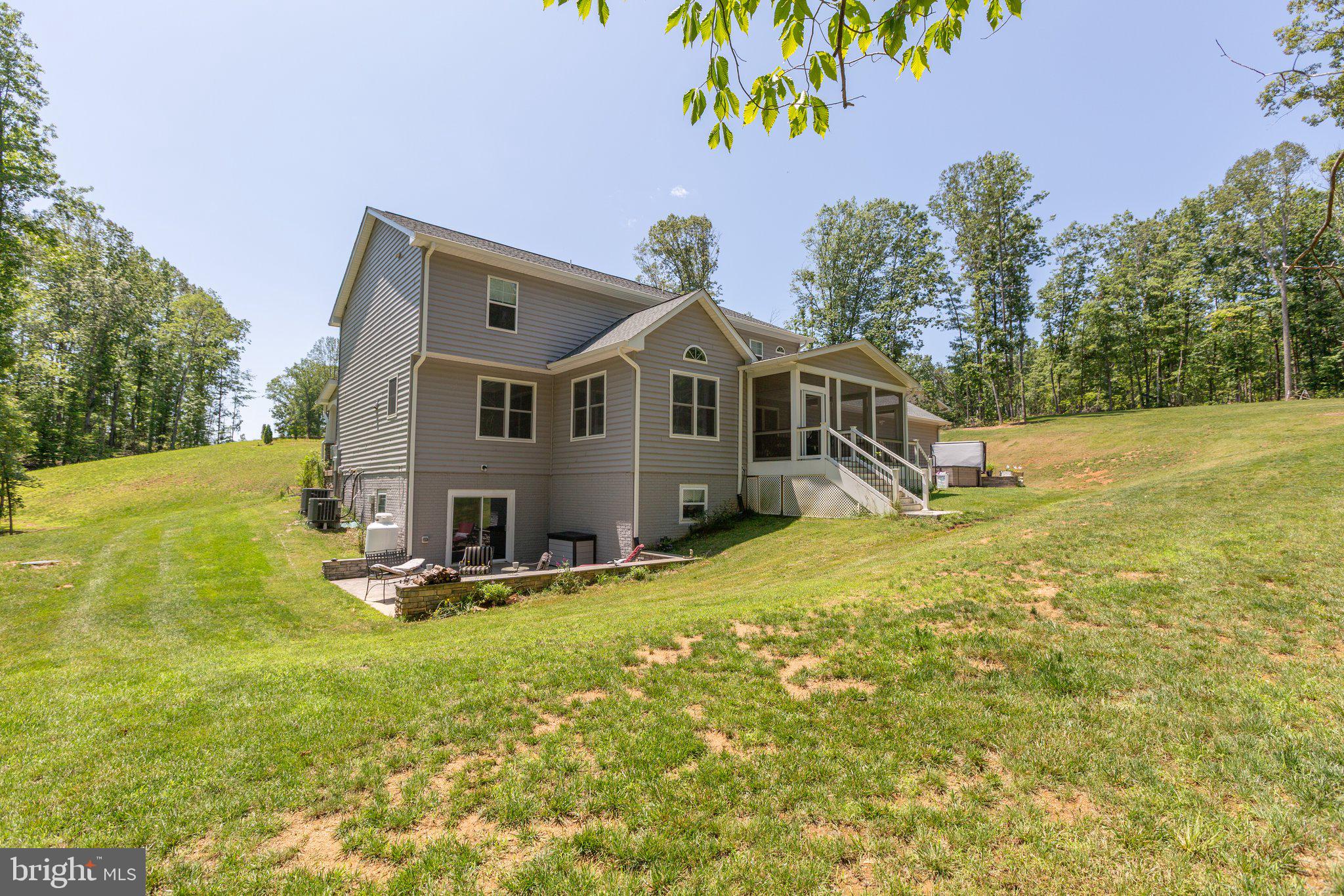 SULLIVAN ESTATES - Residential