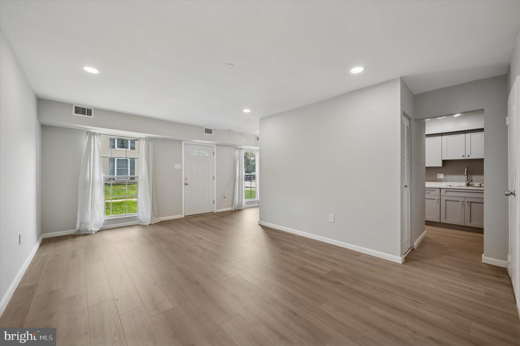 208 MIDDLETON