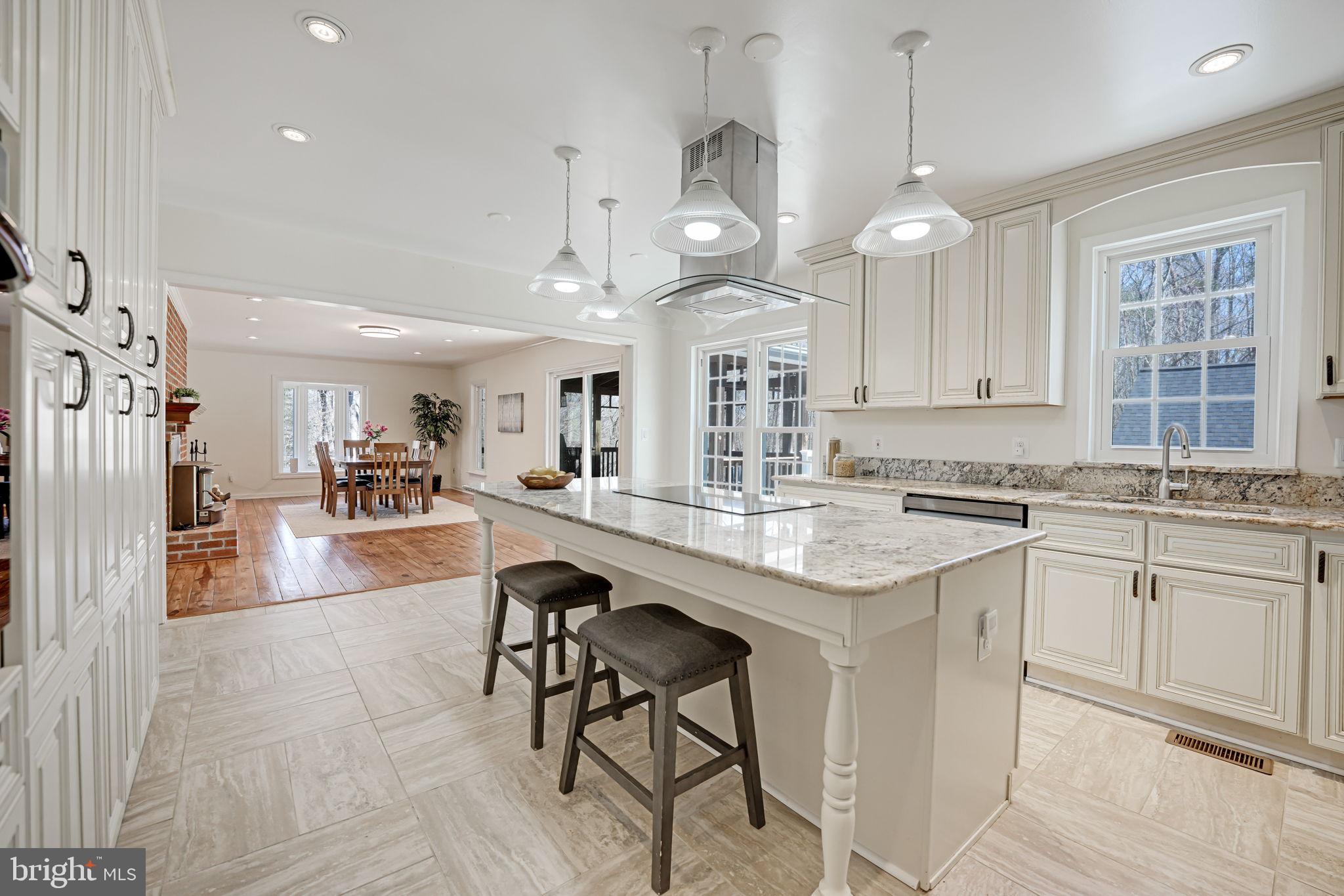 HUNTERS WOODS - Residential