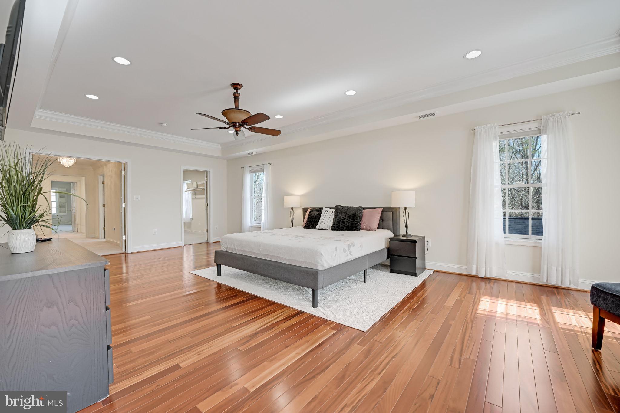 HUNTERS WOODS - Residential