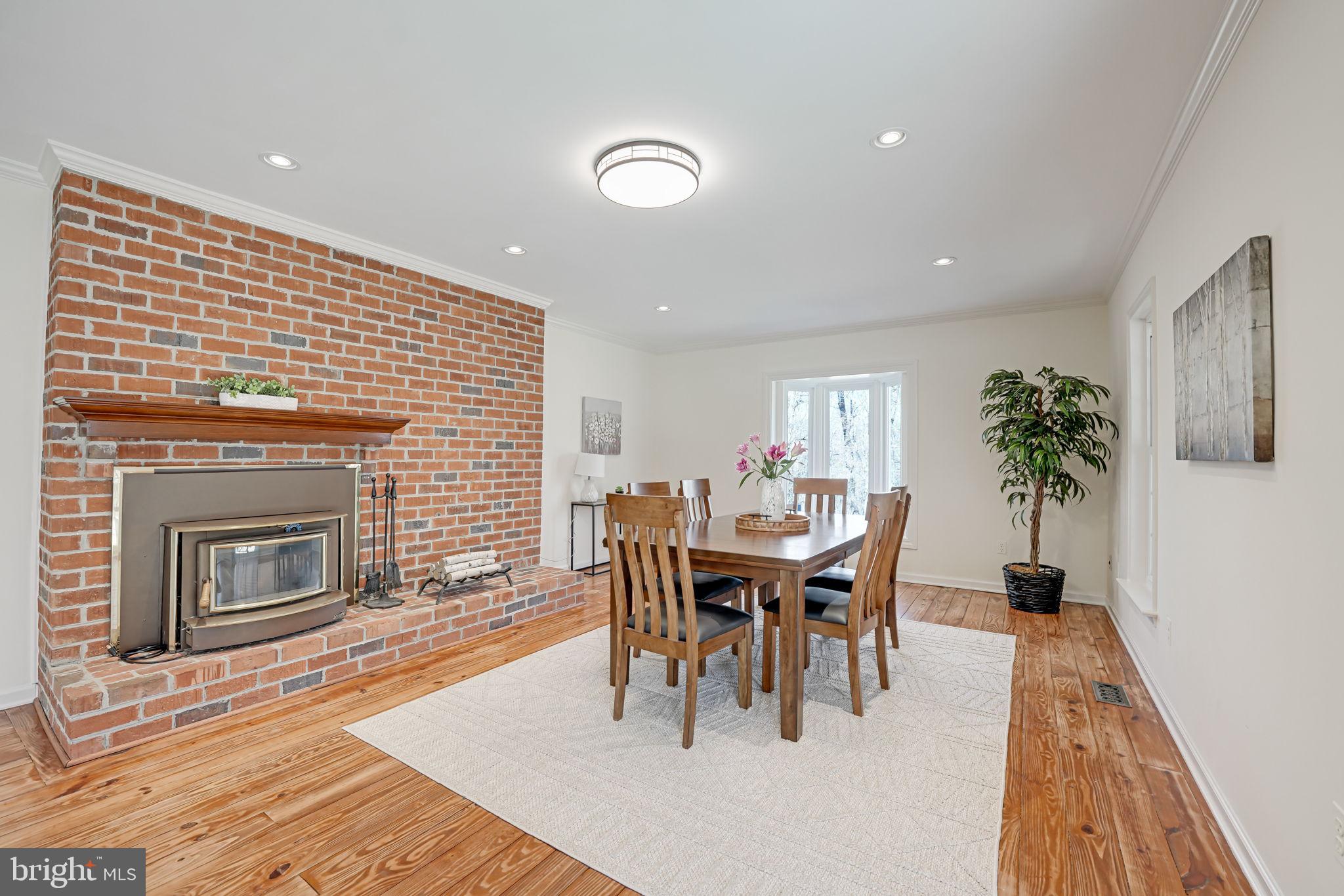 HUNTERS WOODS - Residential