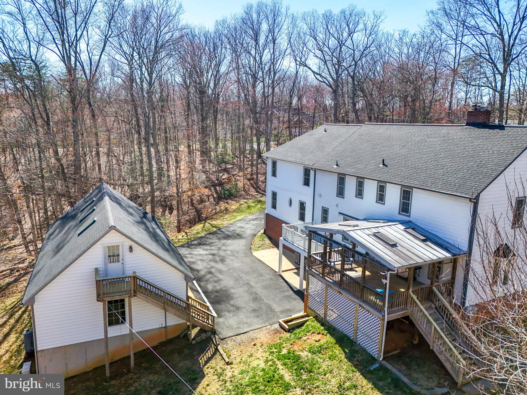 HUNTERS WOODS - Residential