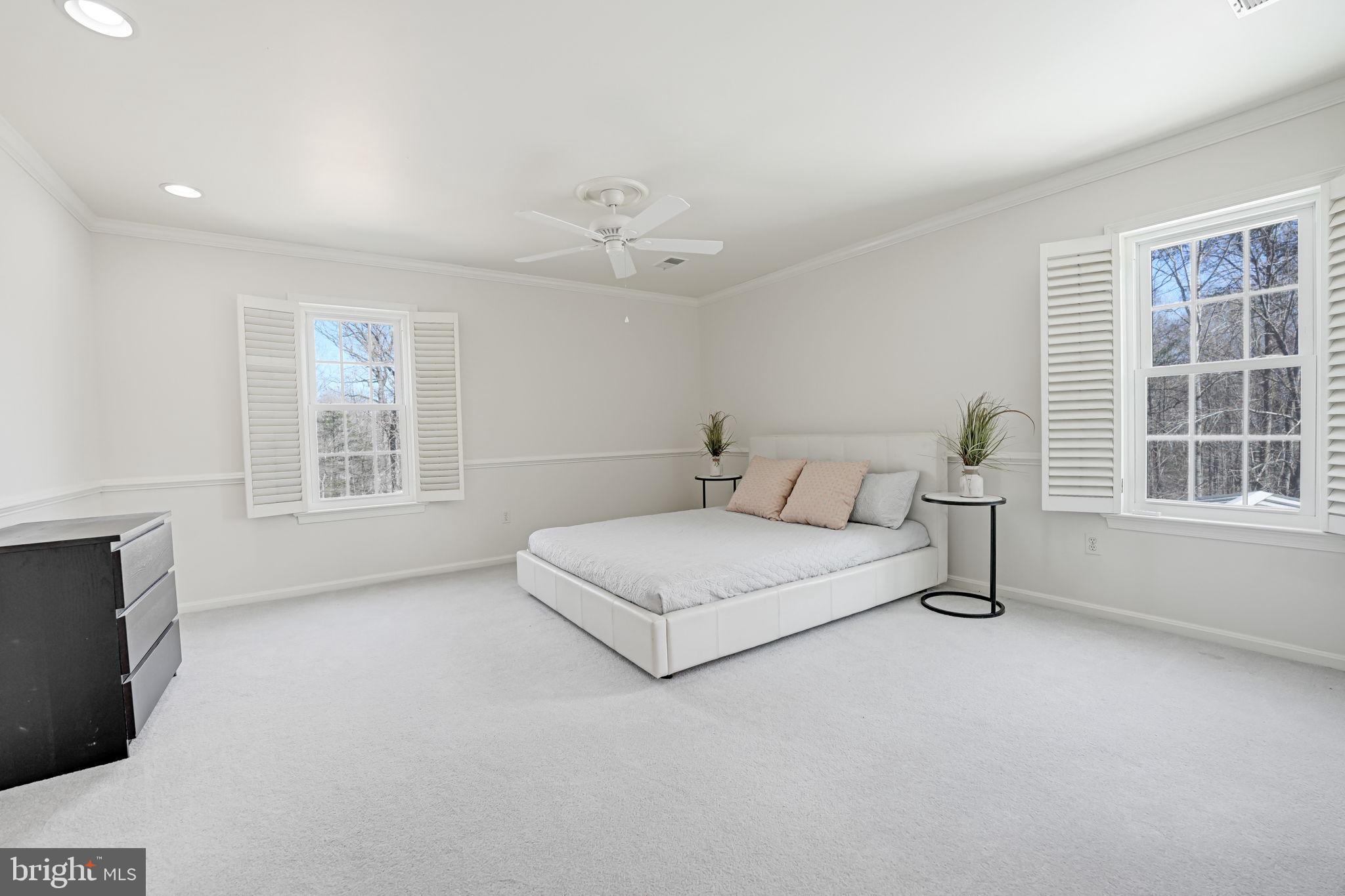 HUNTERS WOODS - Residential