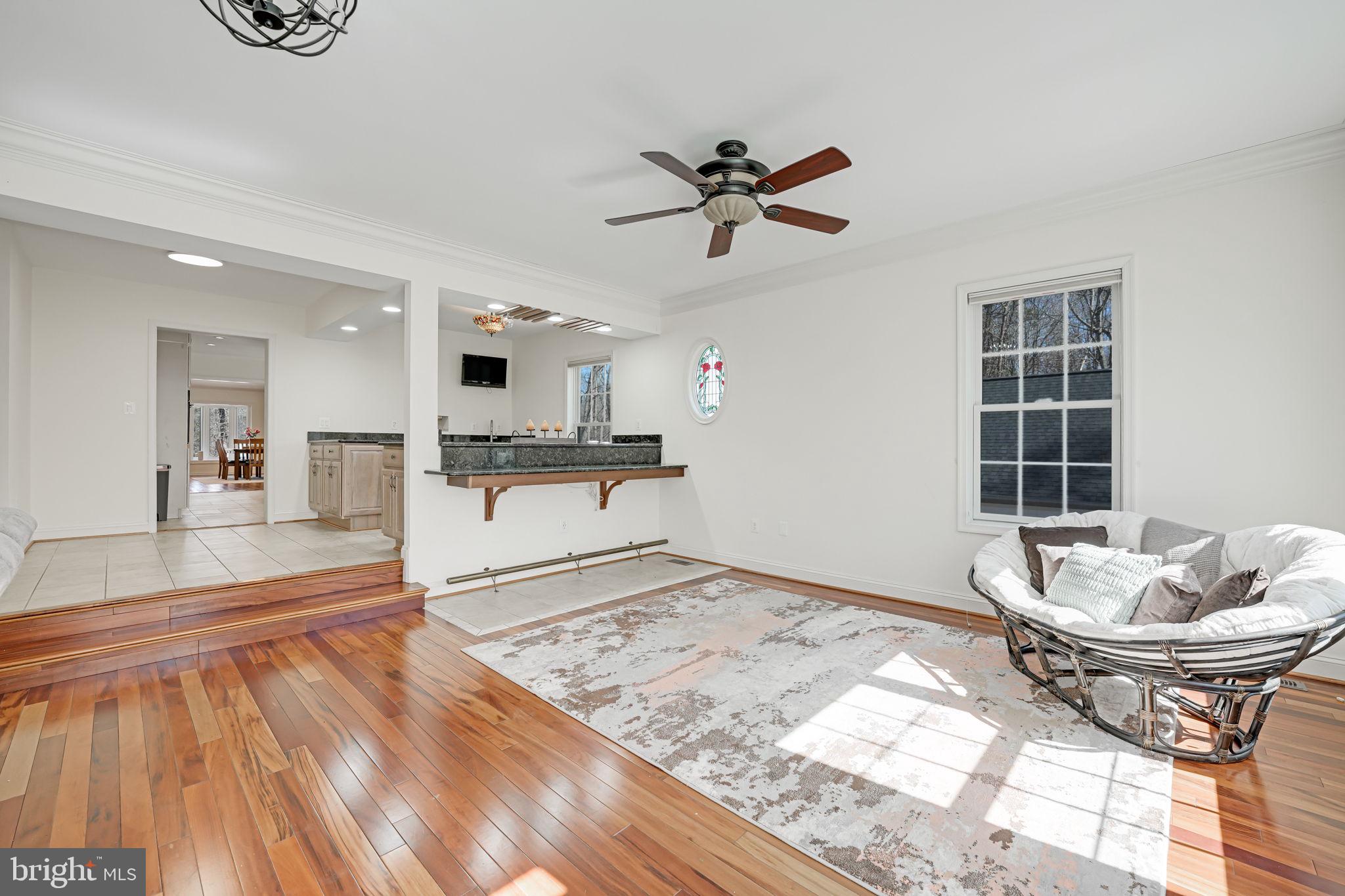 HUNTERS WOODS - Residential