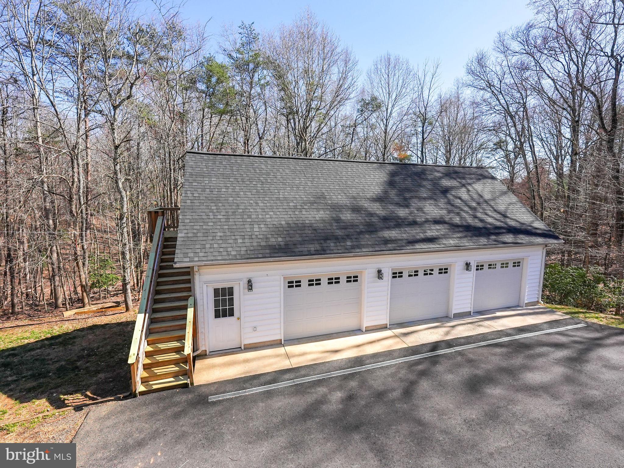 HUNTERS WOODS - Residential