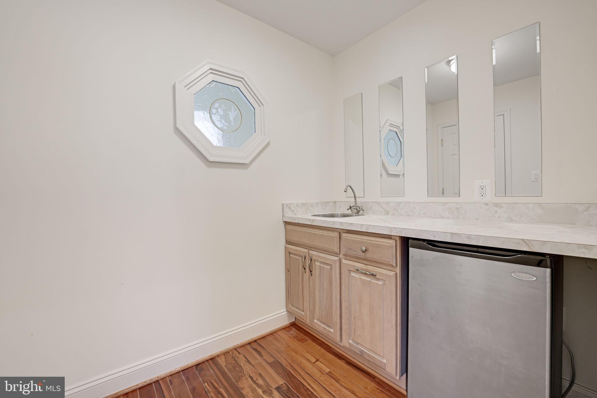 HUNTERS WOODS - Residential