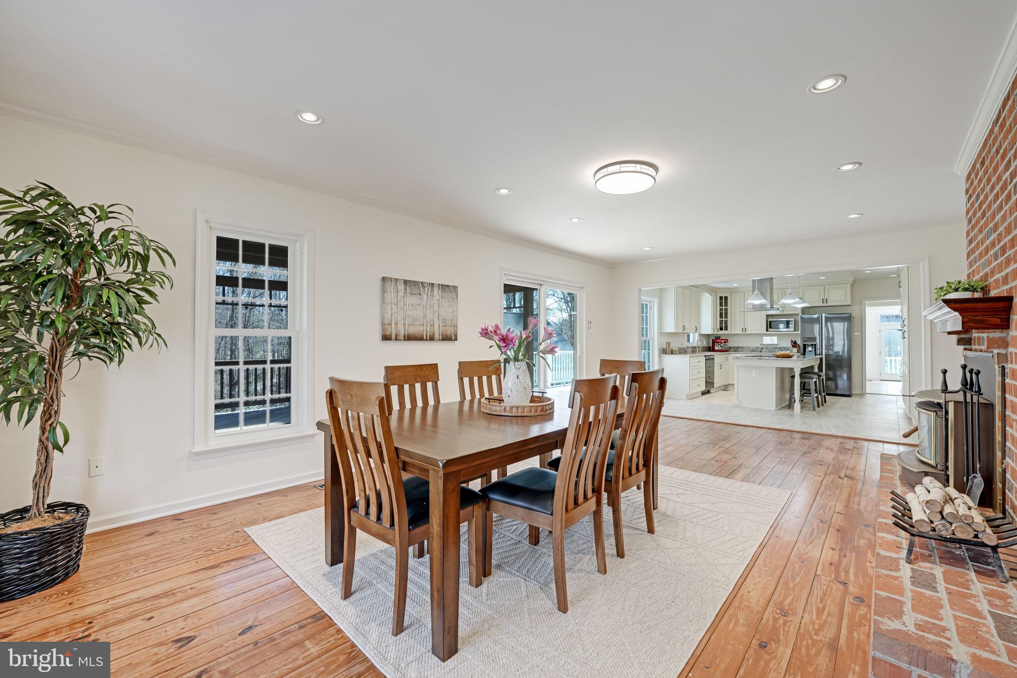 HUNTERS WOODS - Residential