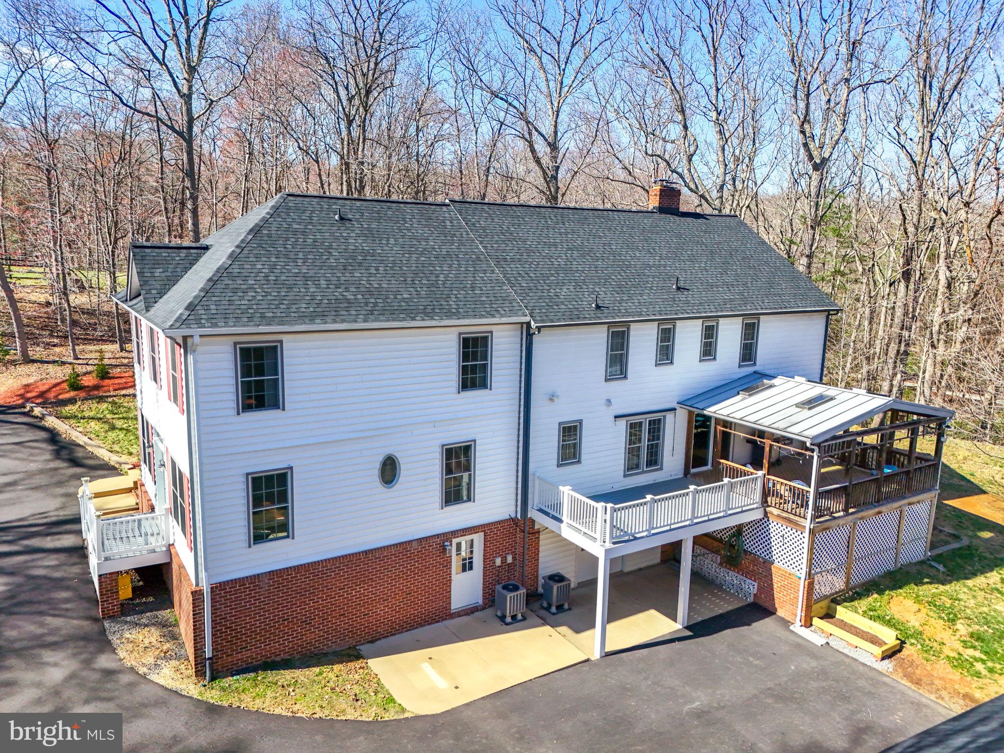 HUNTERS WOODS - Residential