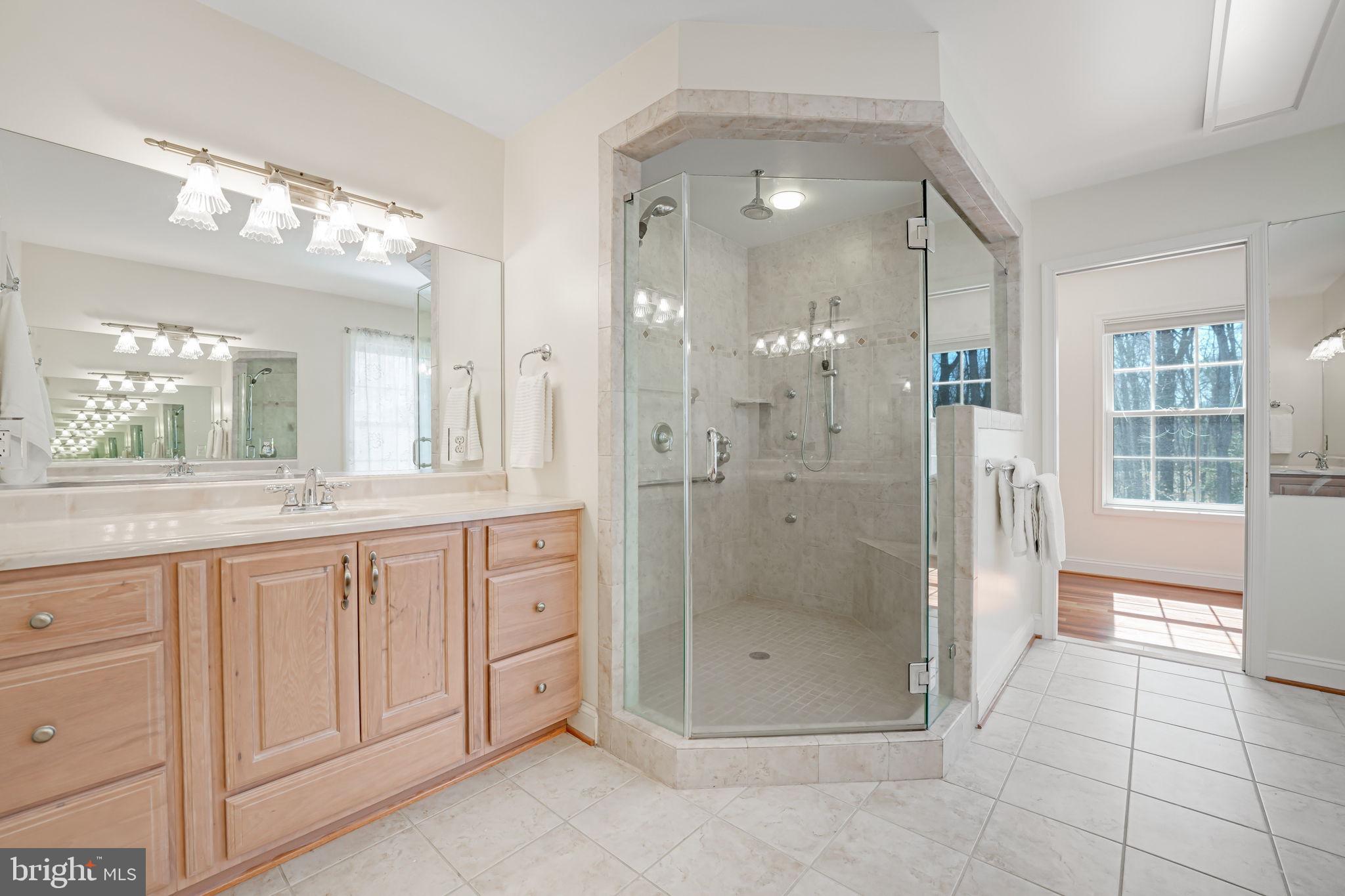 HUNTERS WOODS - Residential