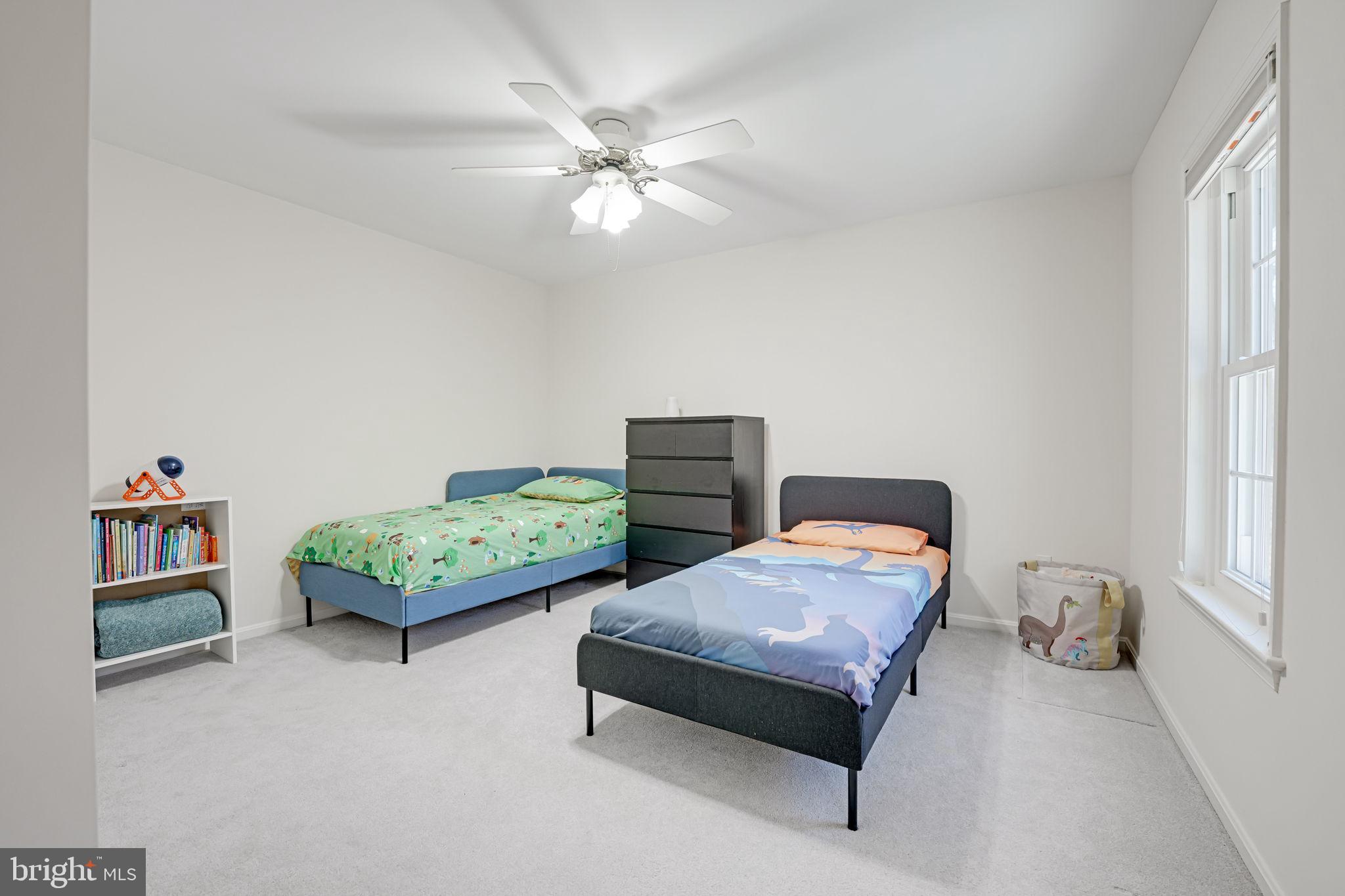 HUNTERS WOODS - Residential