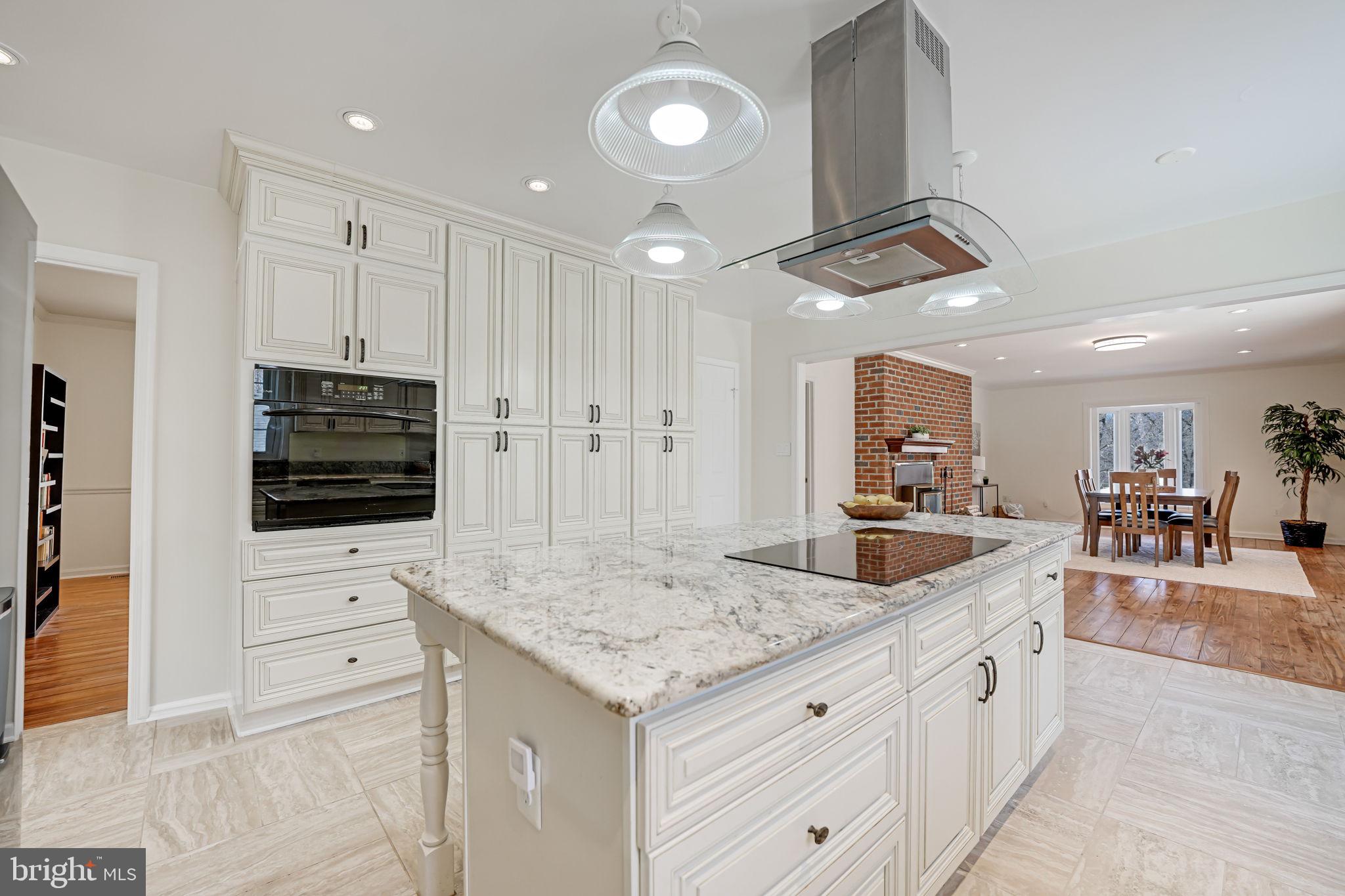 HUNTERS WOODS - Residential