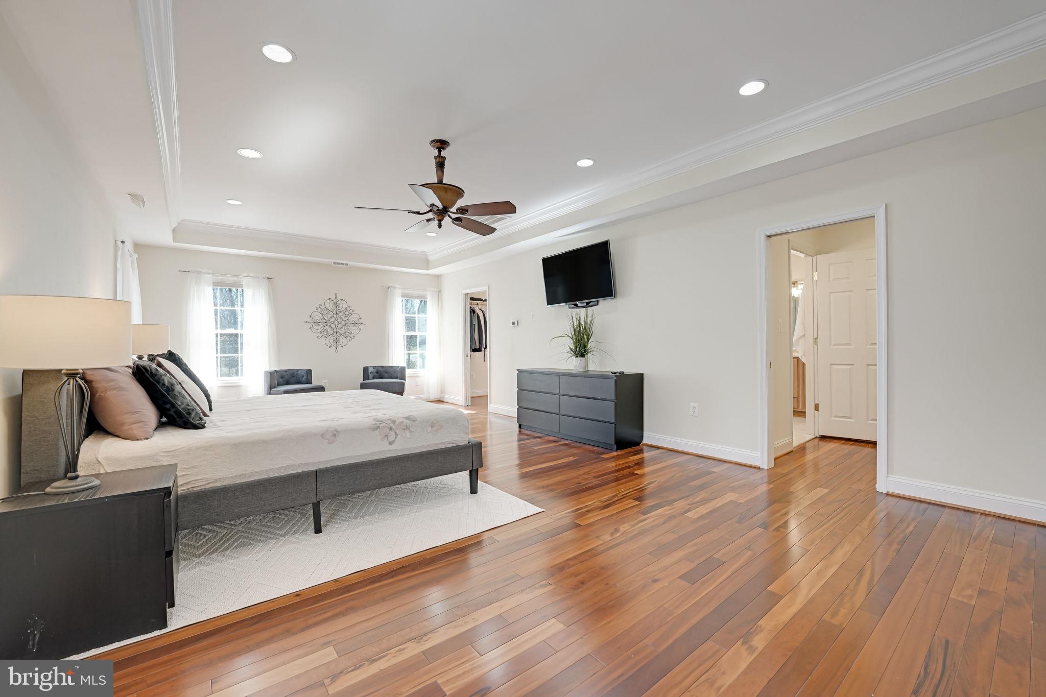 HUNTERS WOODS - Residential