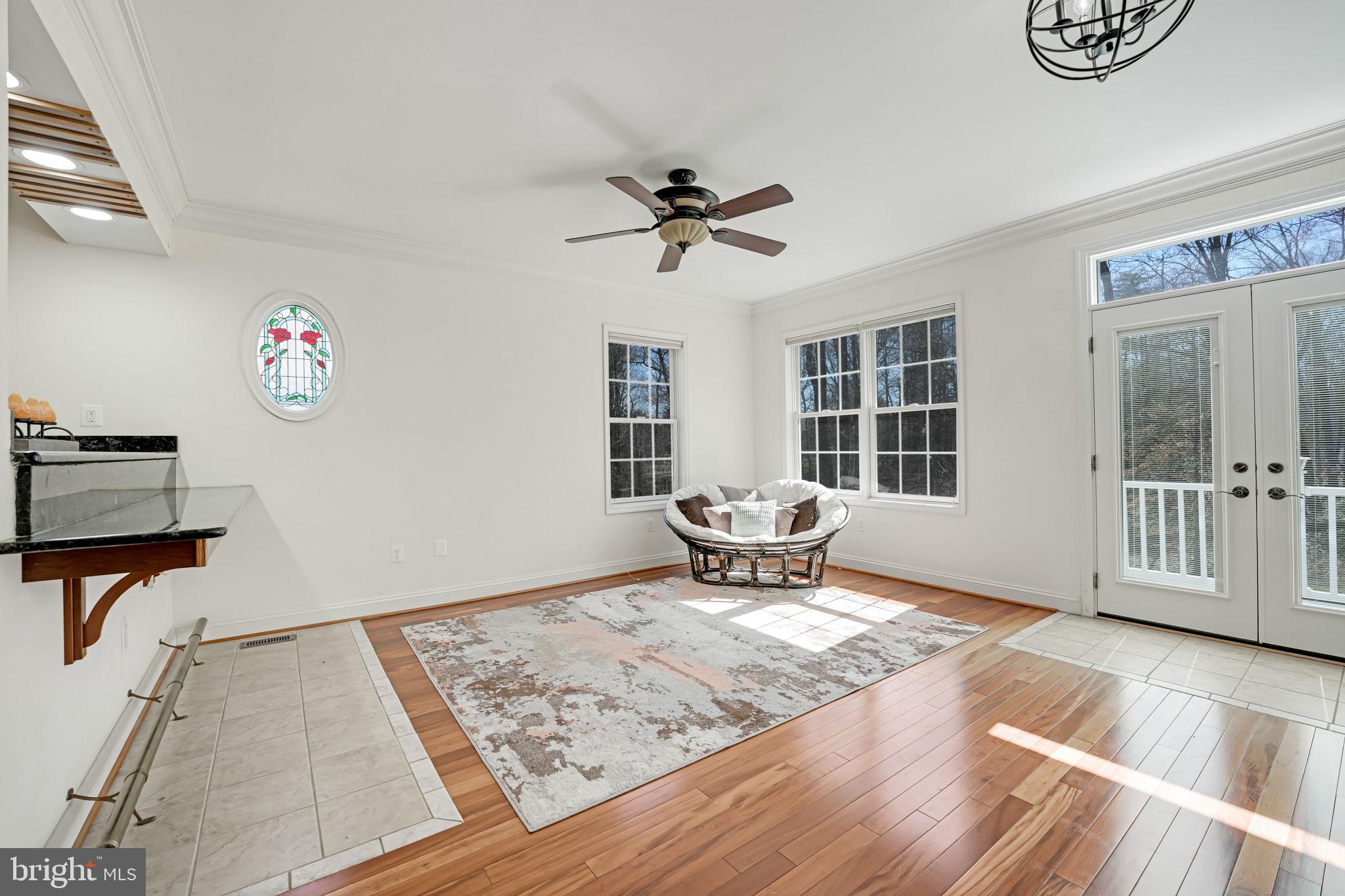 HUNTERS WOODS - Residential