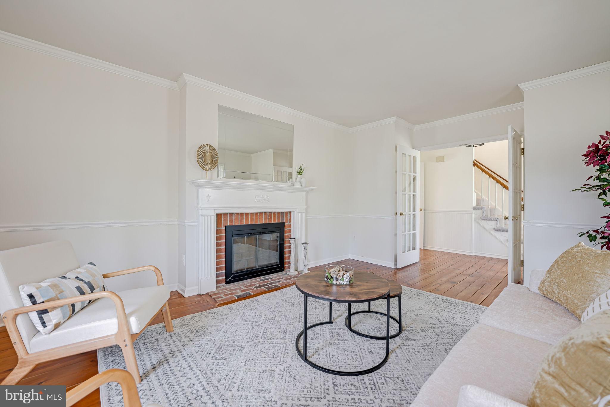 HUNTERS WOODS - Residential