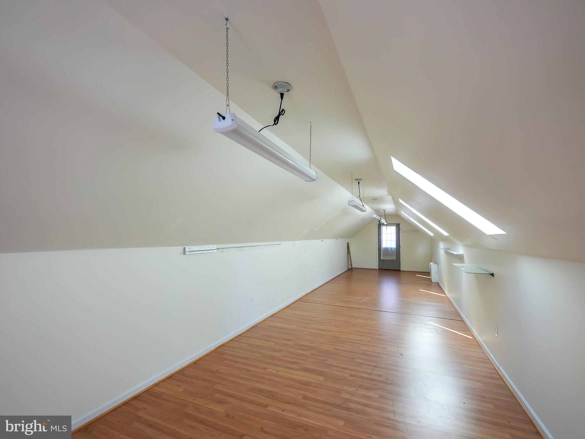 HUNTERS WOODS - Residential