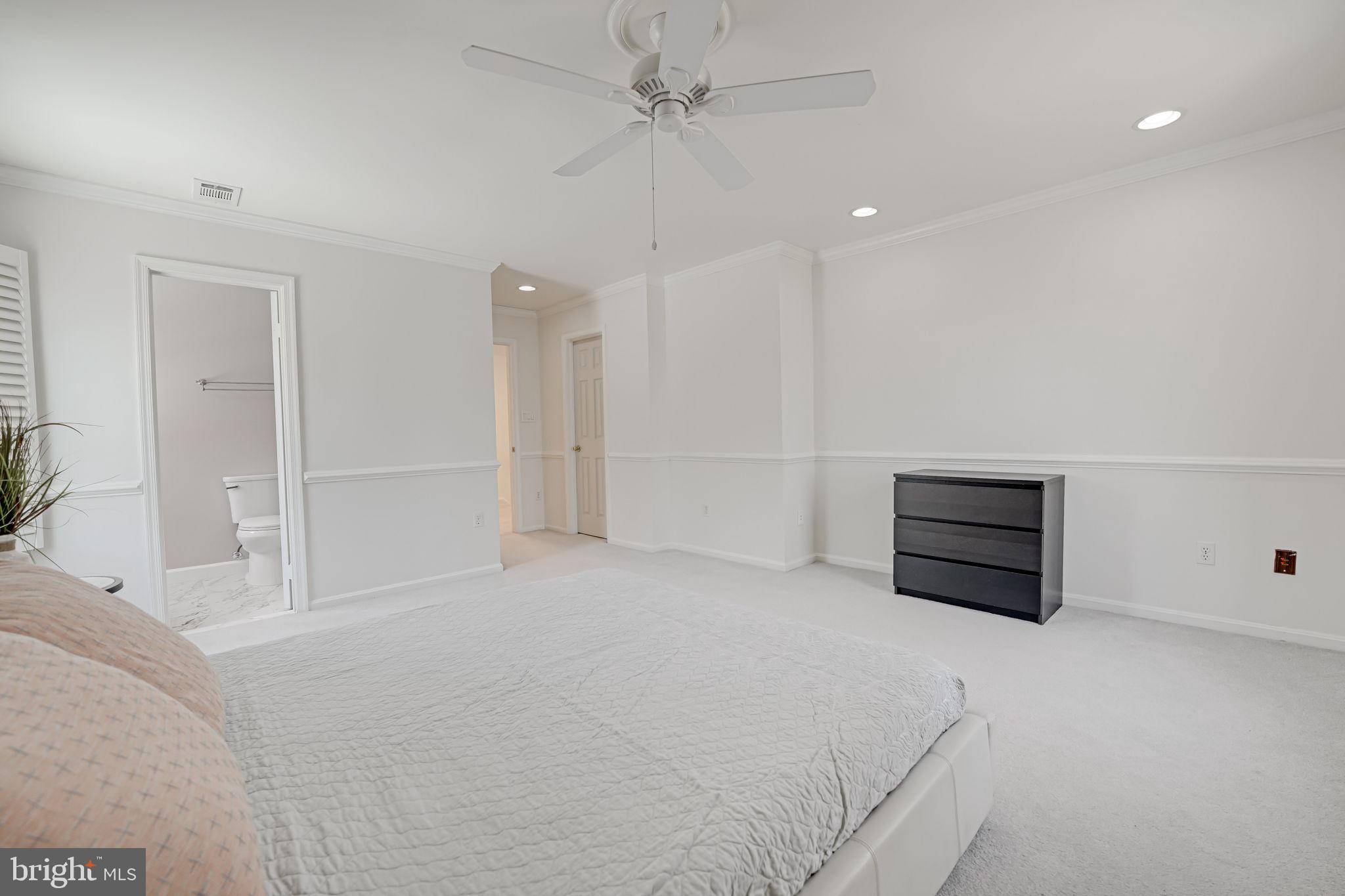 HUNTERS WOODS - Residential