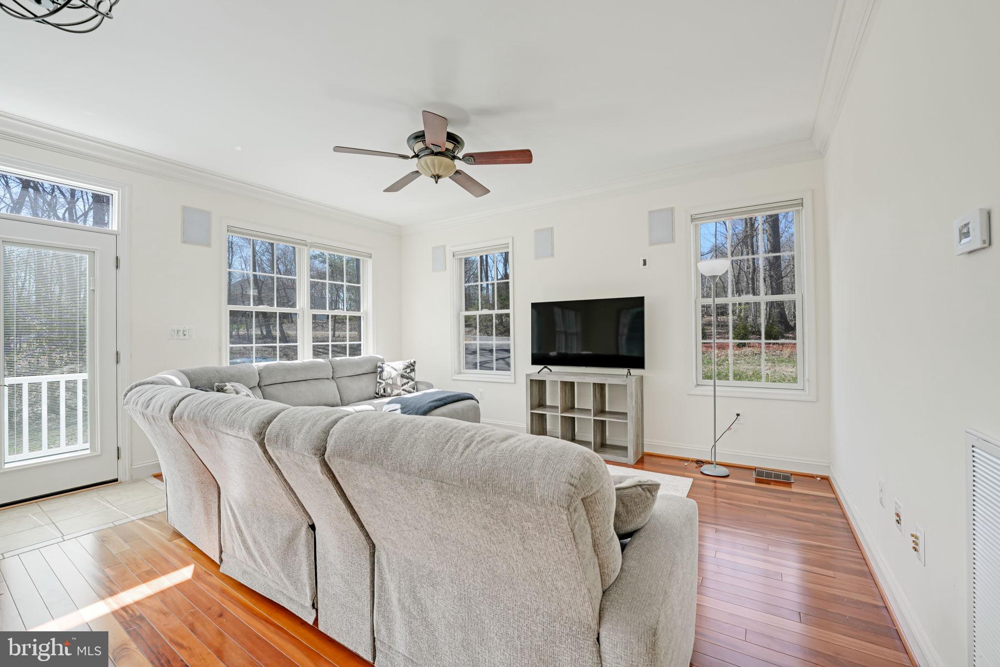 HUNTERS WOODS - Residential