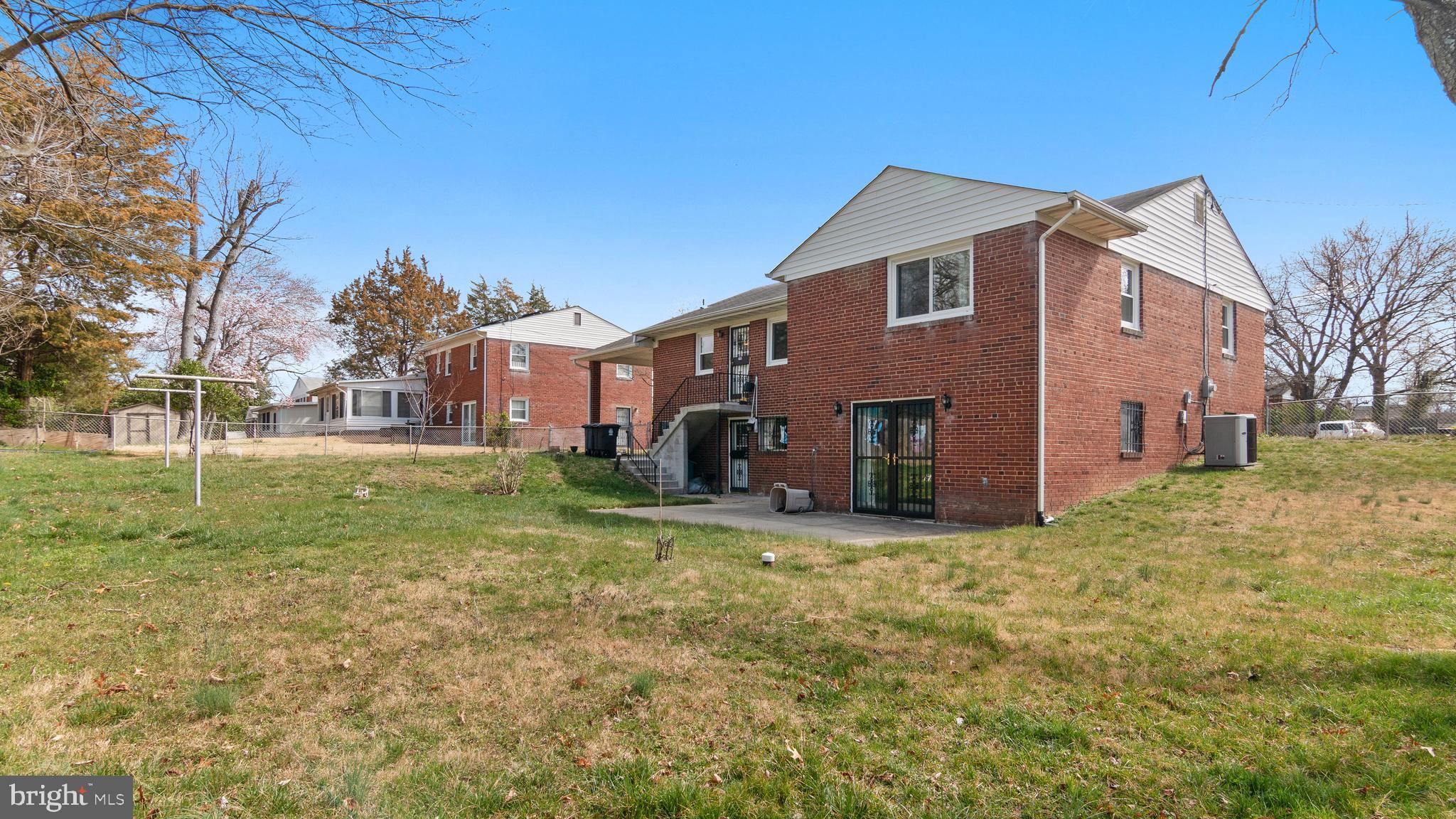 DORCHESTER ESTATES - Residential