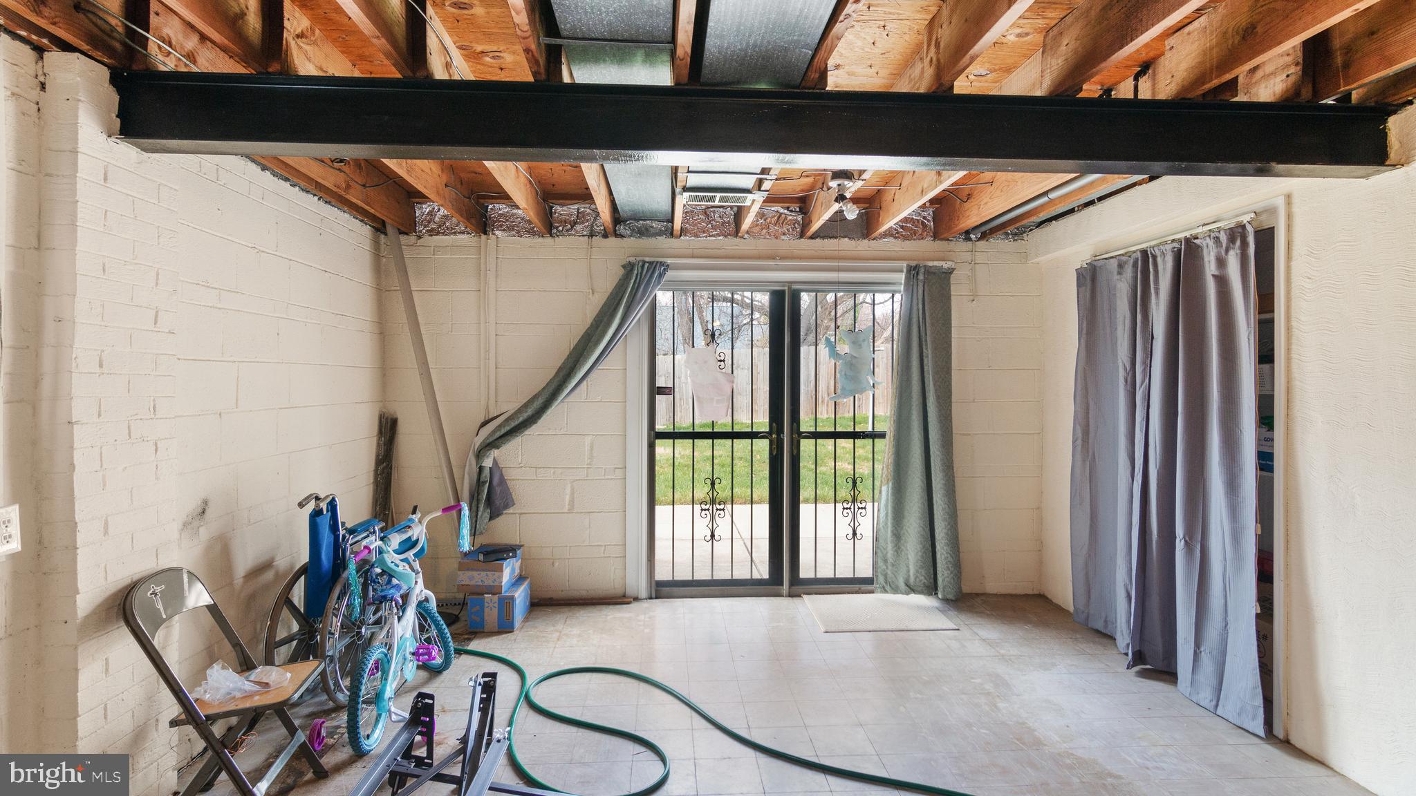 DORCHESTER ESTATES - Residential