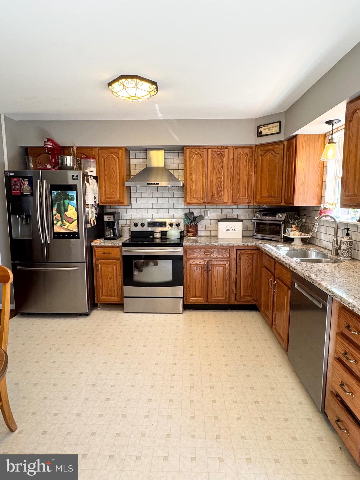 98 MANASSAS DRIVE