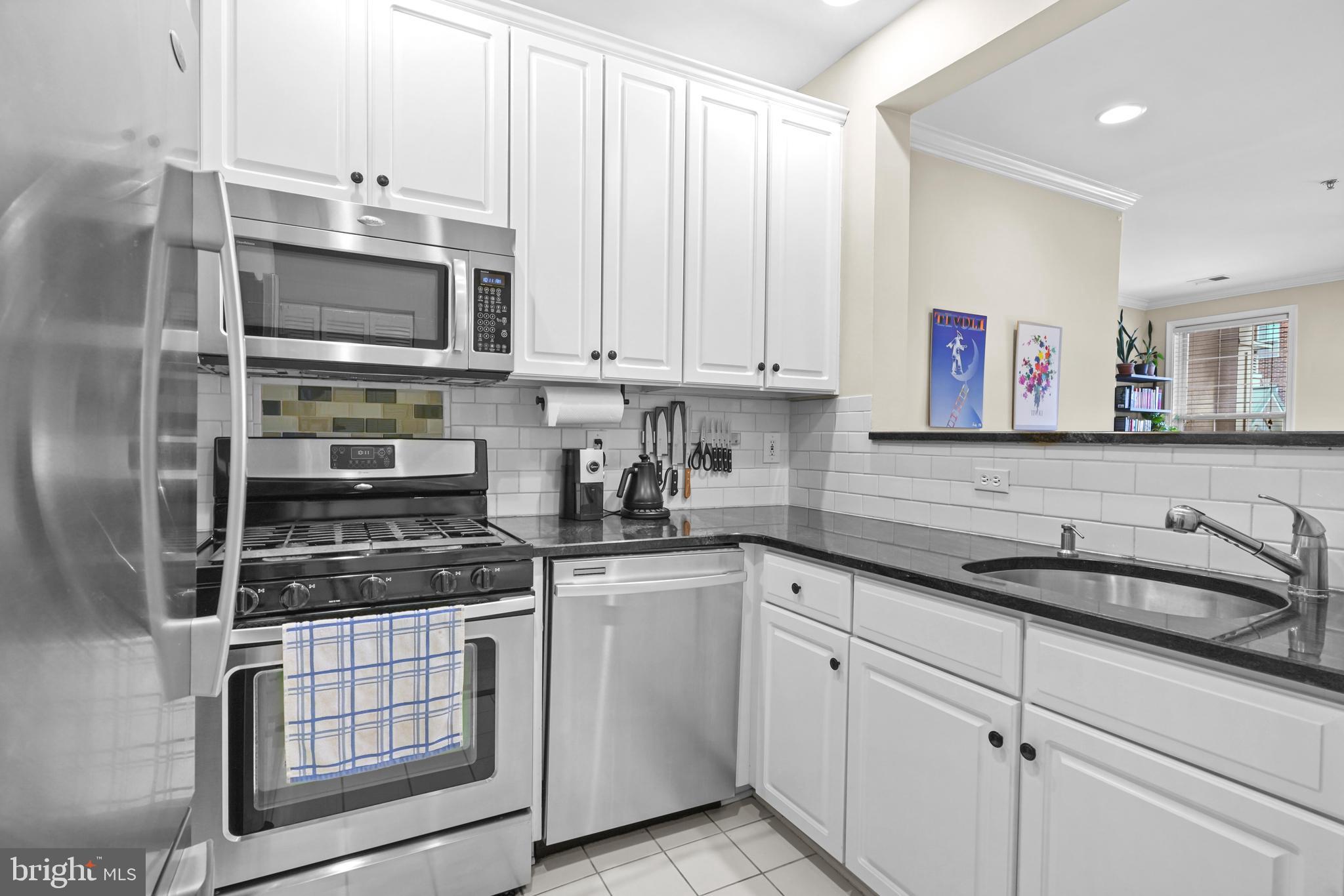 1321 N ADAMS COURT 204