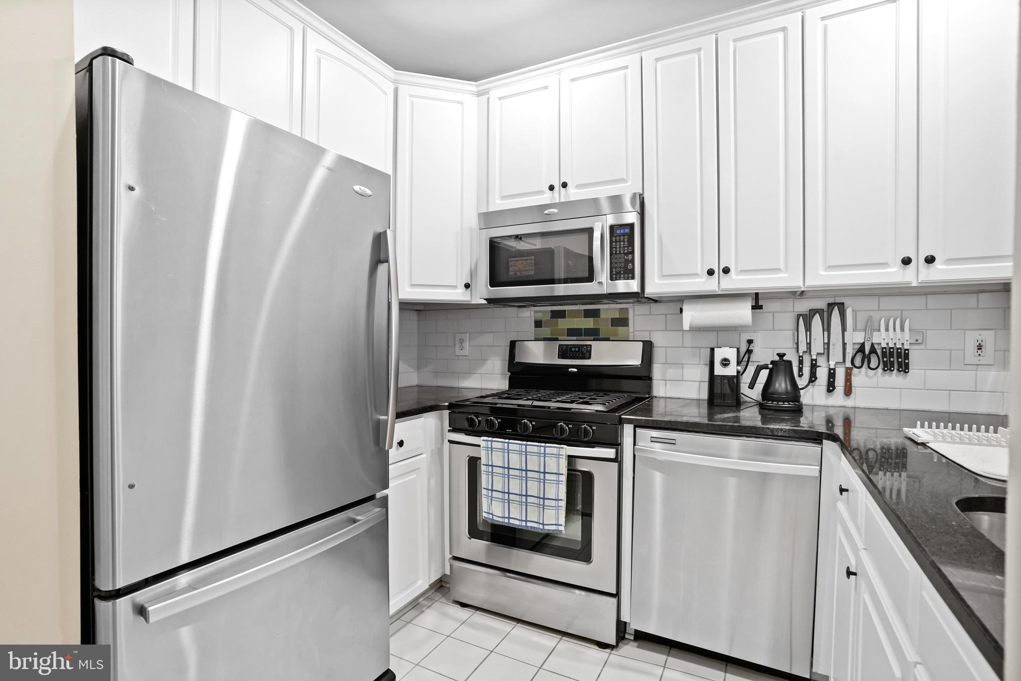 1321 N ADAMS COURT 204