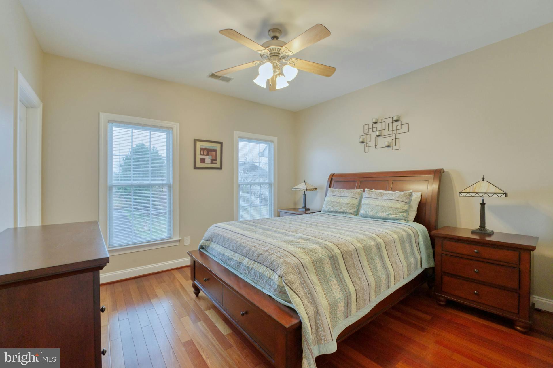 RASPBERRY FALLS - Residential