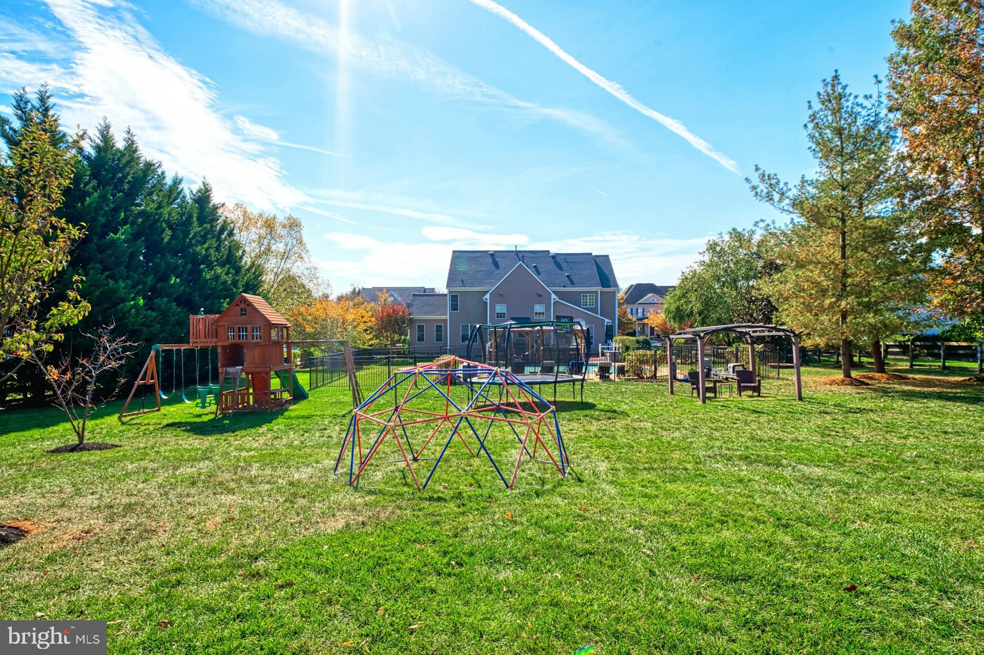 RASPBERRY FALLS - Residential