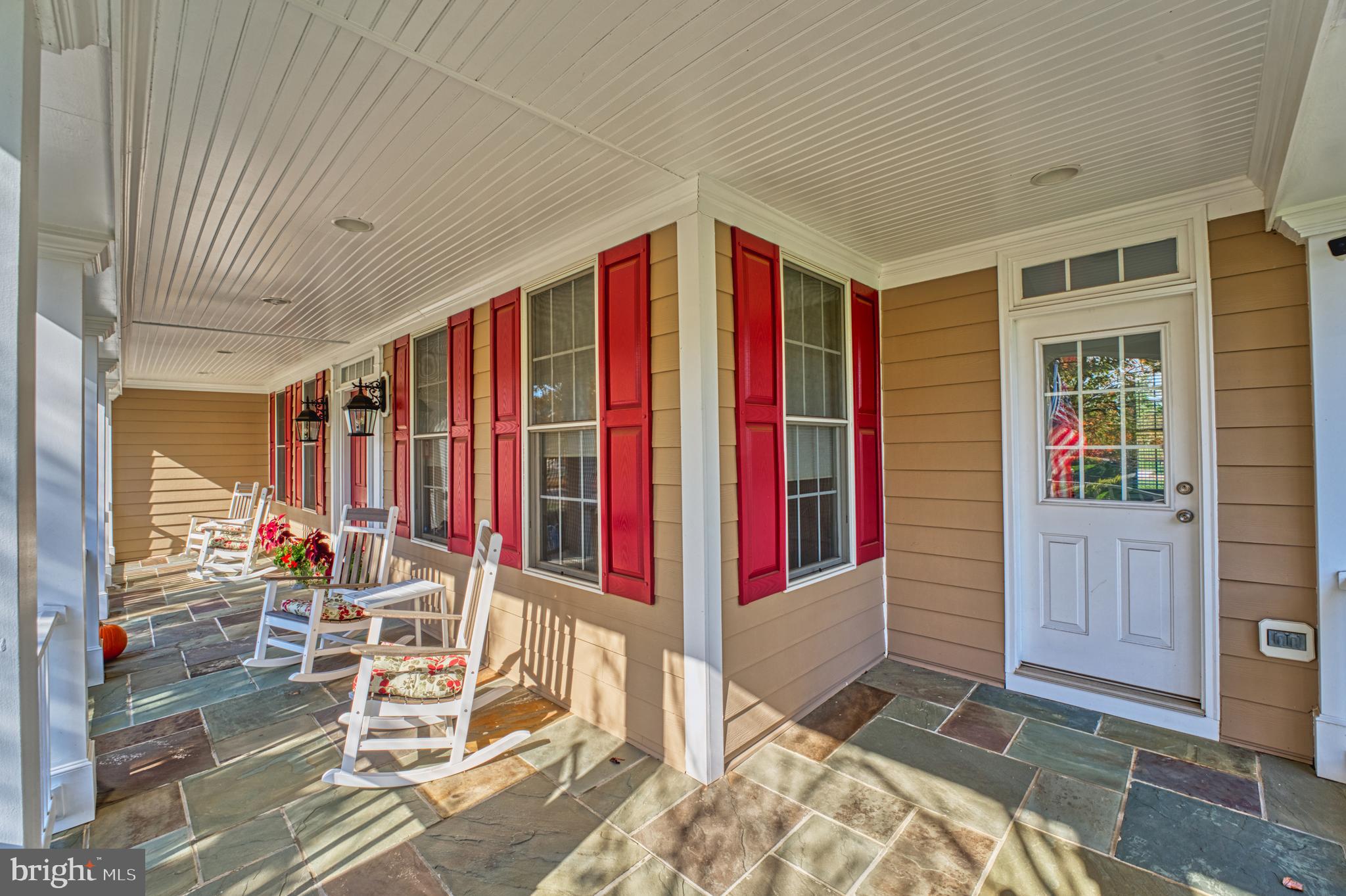 RASPBERRY FALLS - Residential