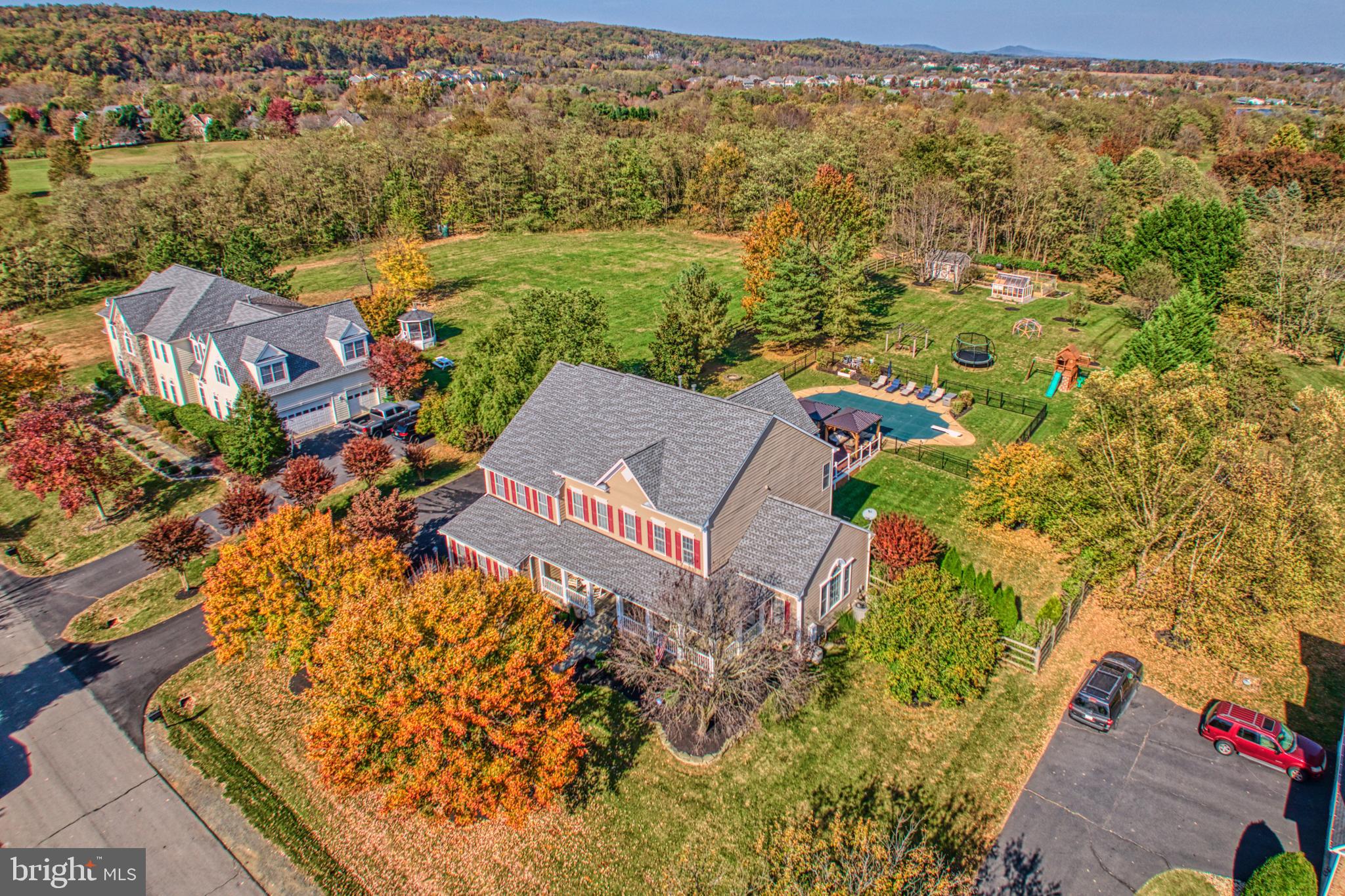 RASPBERRY FALLS - Residential