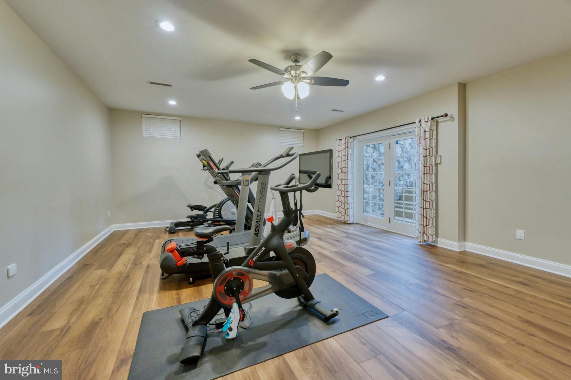 RASPBERRY FALLS - Residential