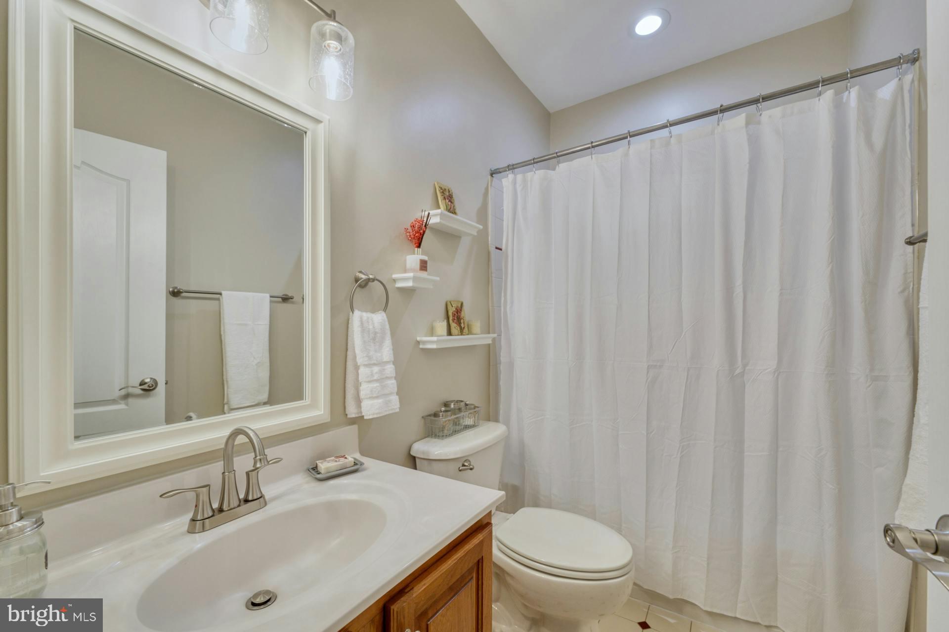 RASPBERRY FALLS - Residential