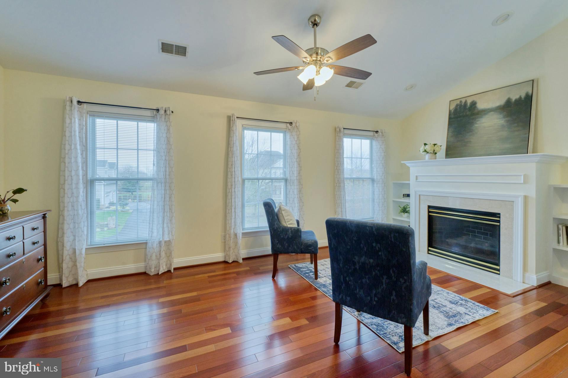 RASPBERRY FALLS - Residential