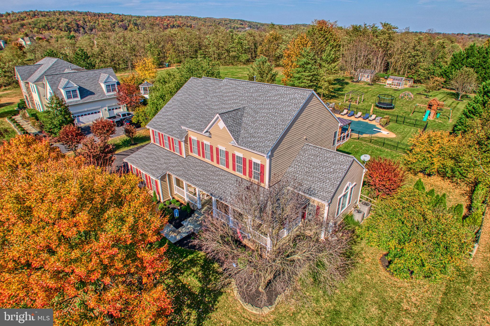 RASPBERRY FALLS - Residential