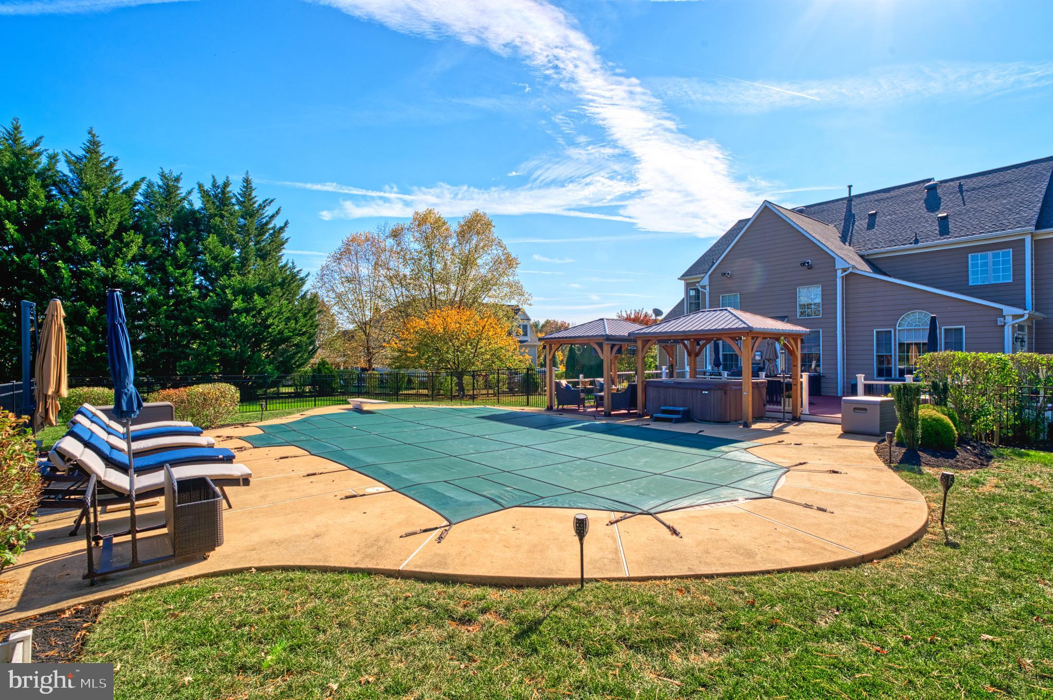 RASPBERRY FALLS - Residential