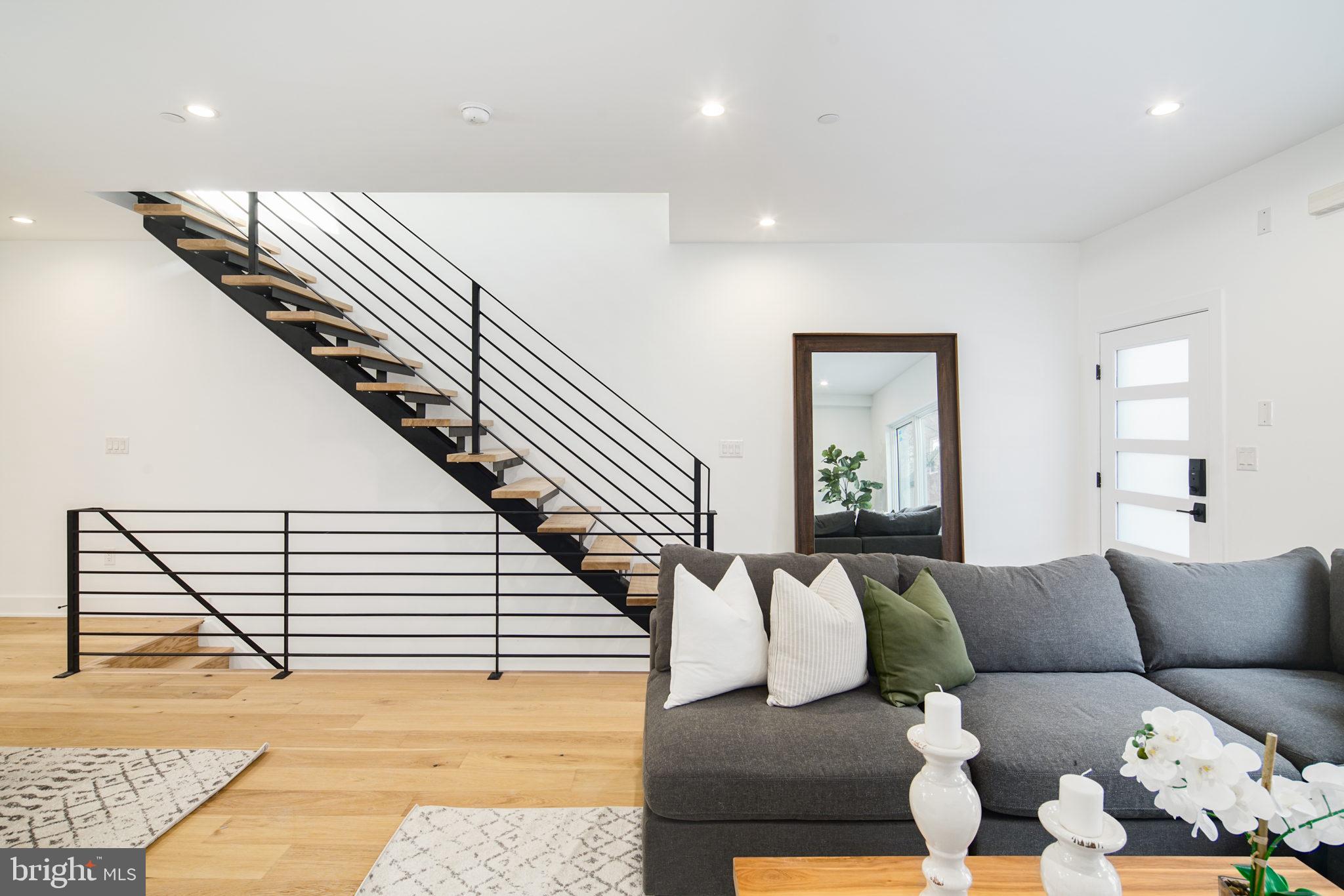 GRADUATE HOSPITAL - Residential