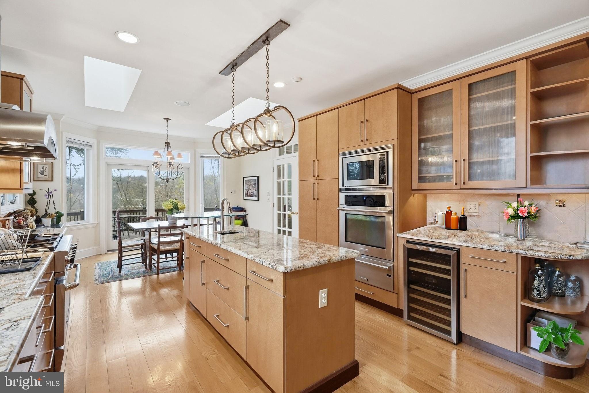 THE ESTATES AT RIV - Residential