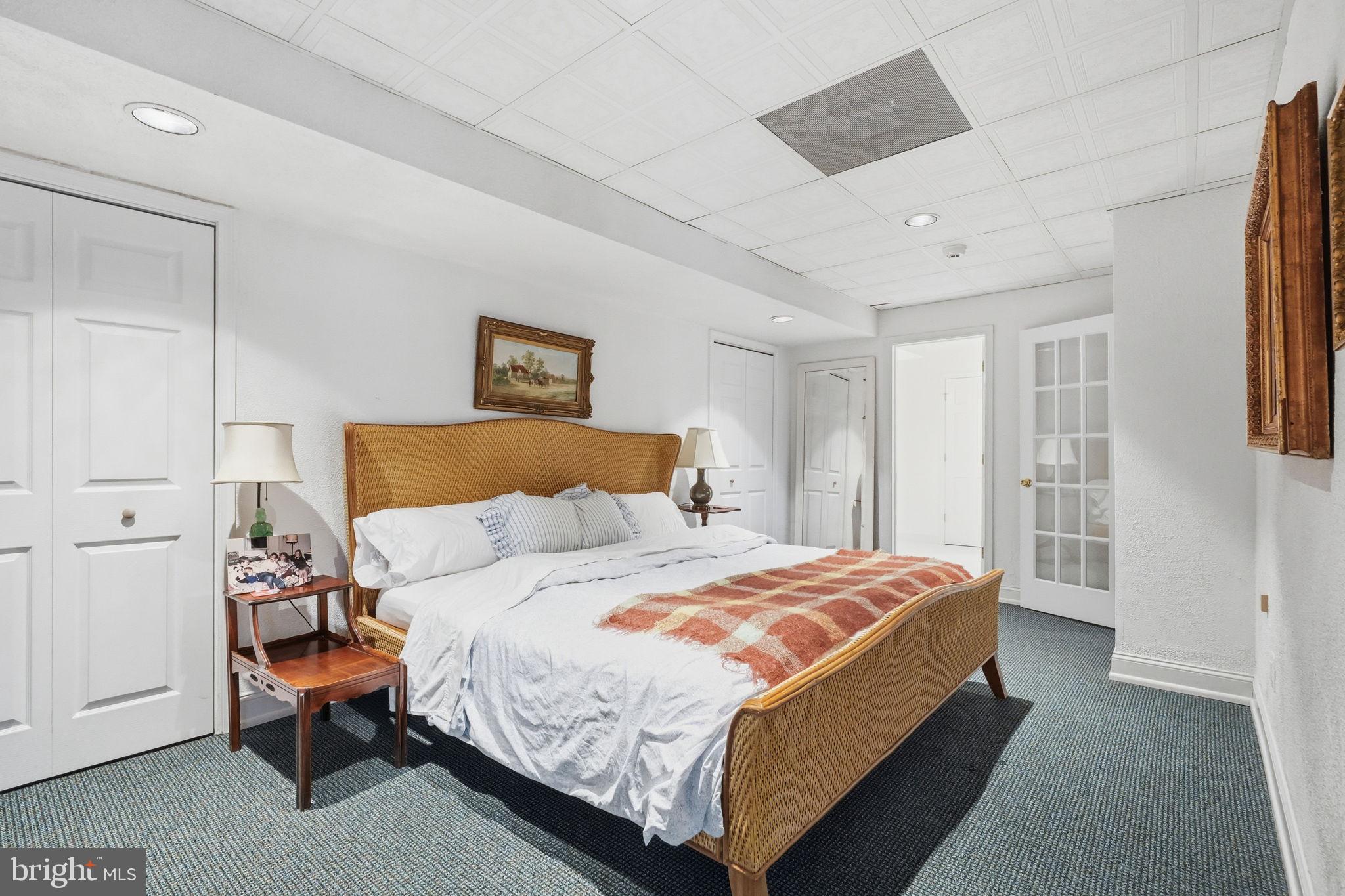 THE ESTATES AT RIV - Residential