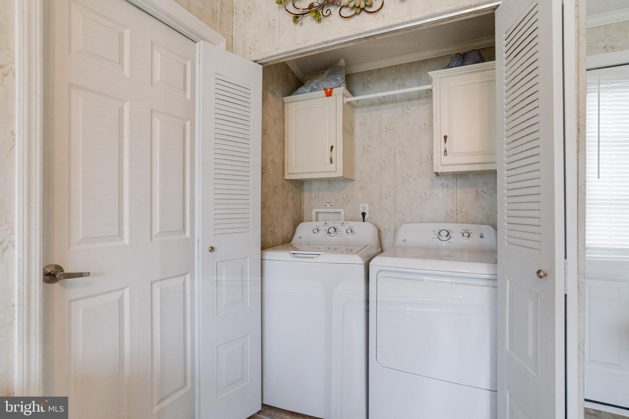 BISCAYNE BAY VILLAGE - Residential