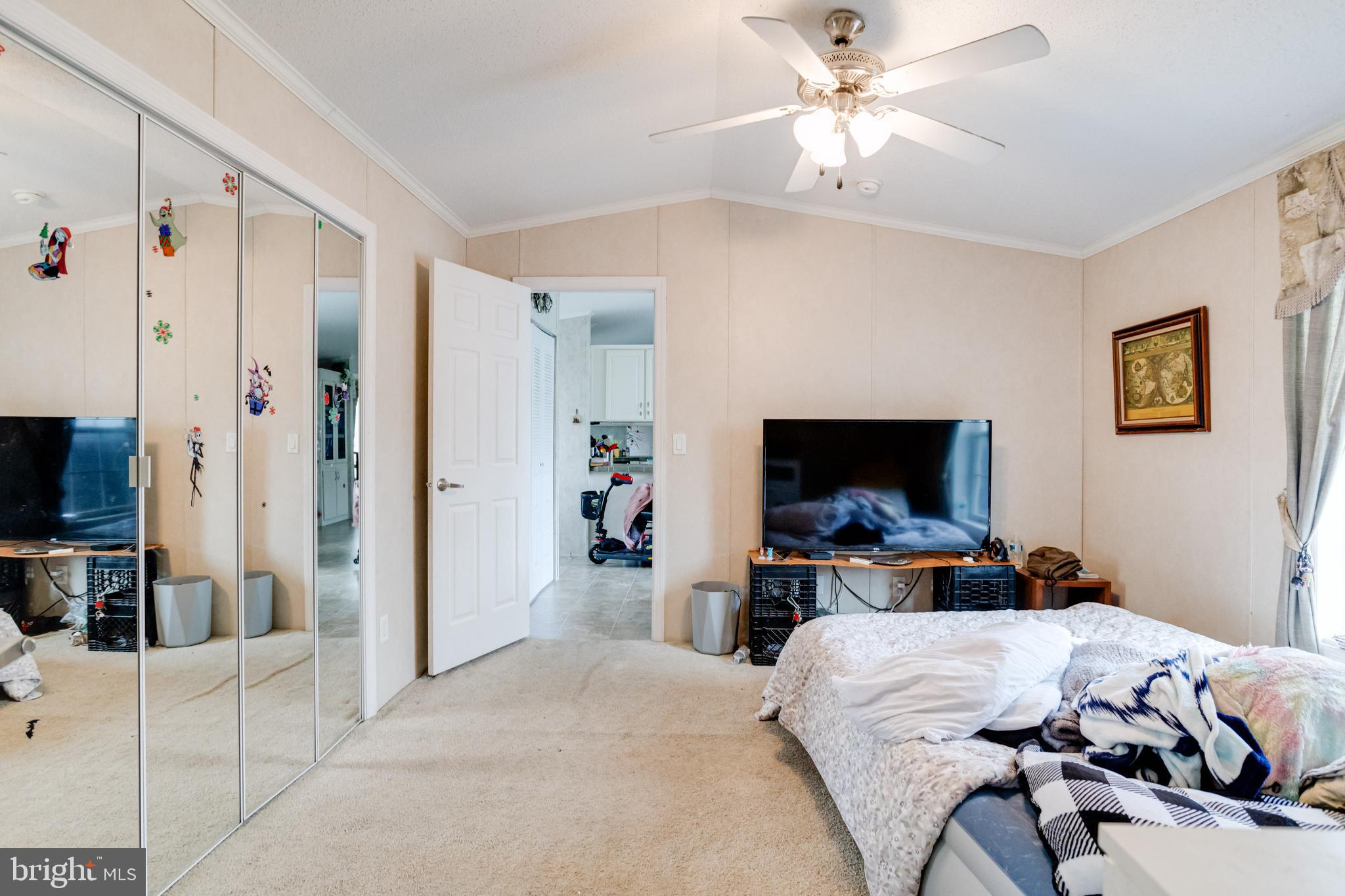 BISCAYNE BAY VILLAGE - Residential