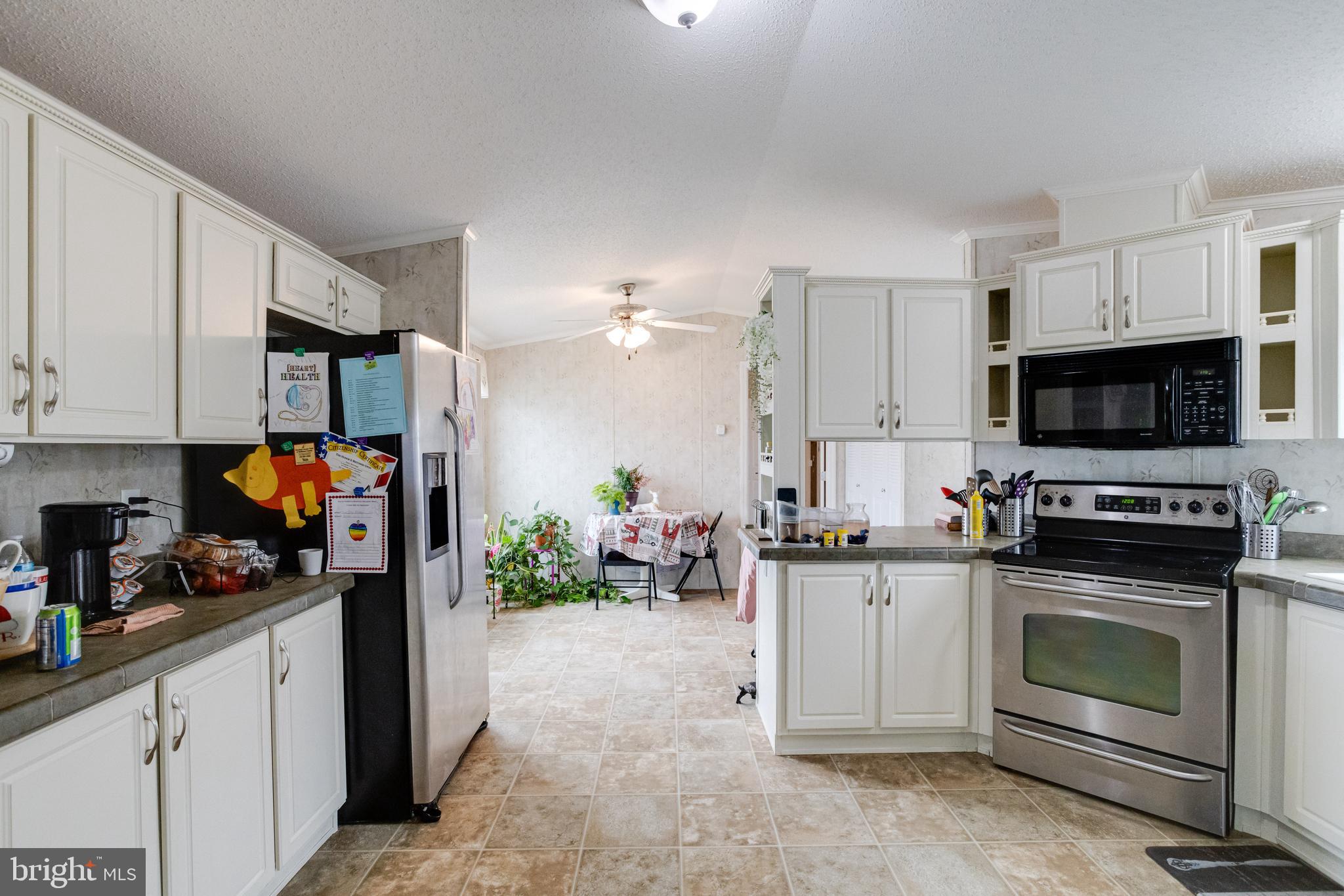 BISCAYNE BAY VILLAGE - Residential