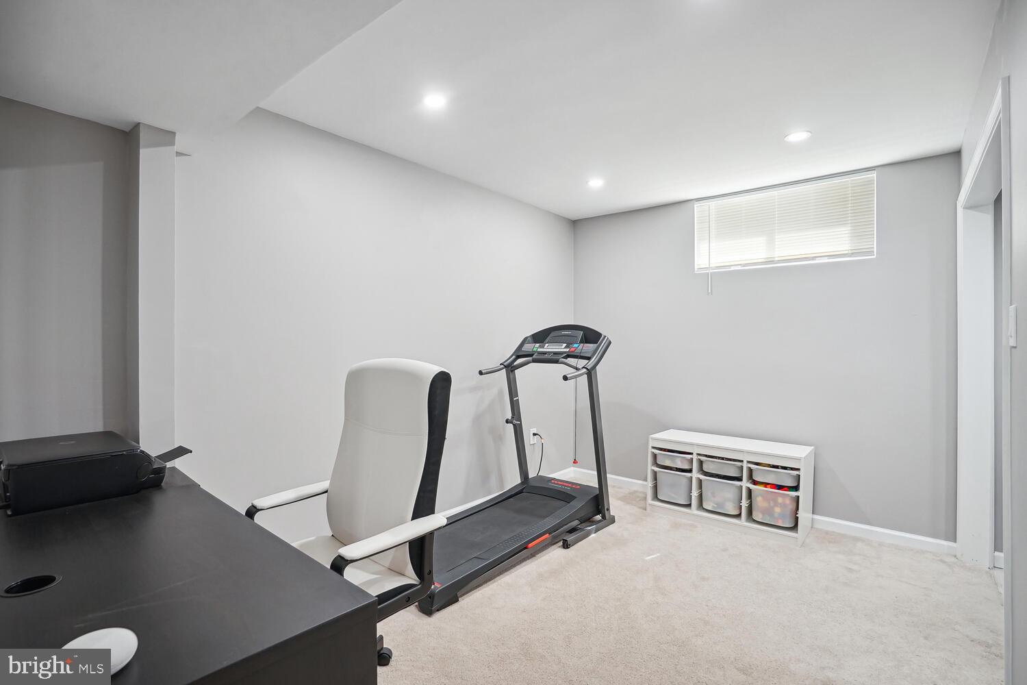 LAKE RIDGE - Residential