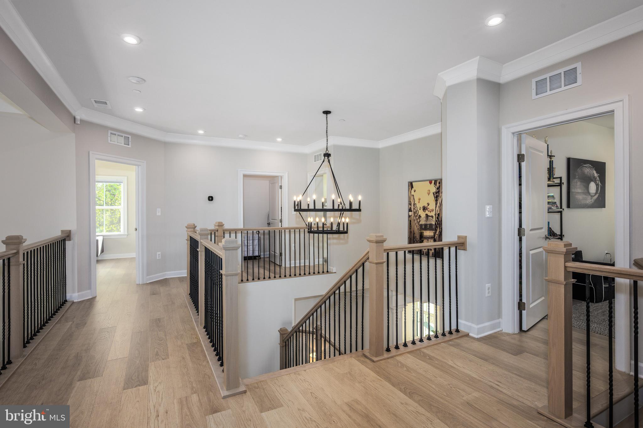 DARNESTOWN OUTSIDE - Residential