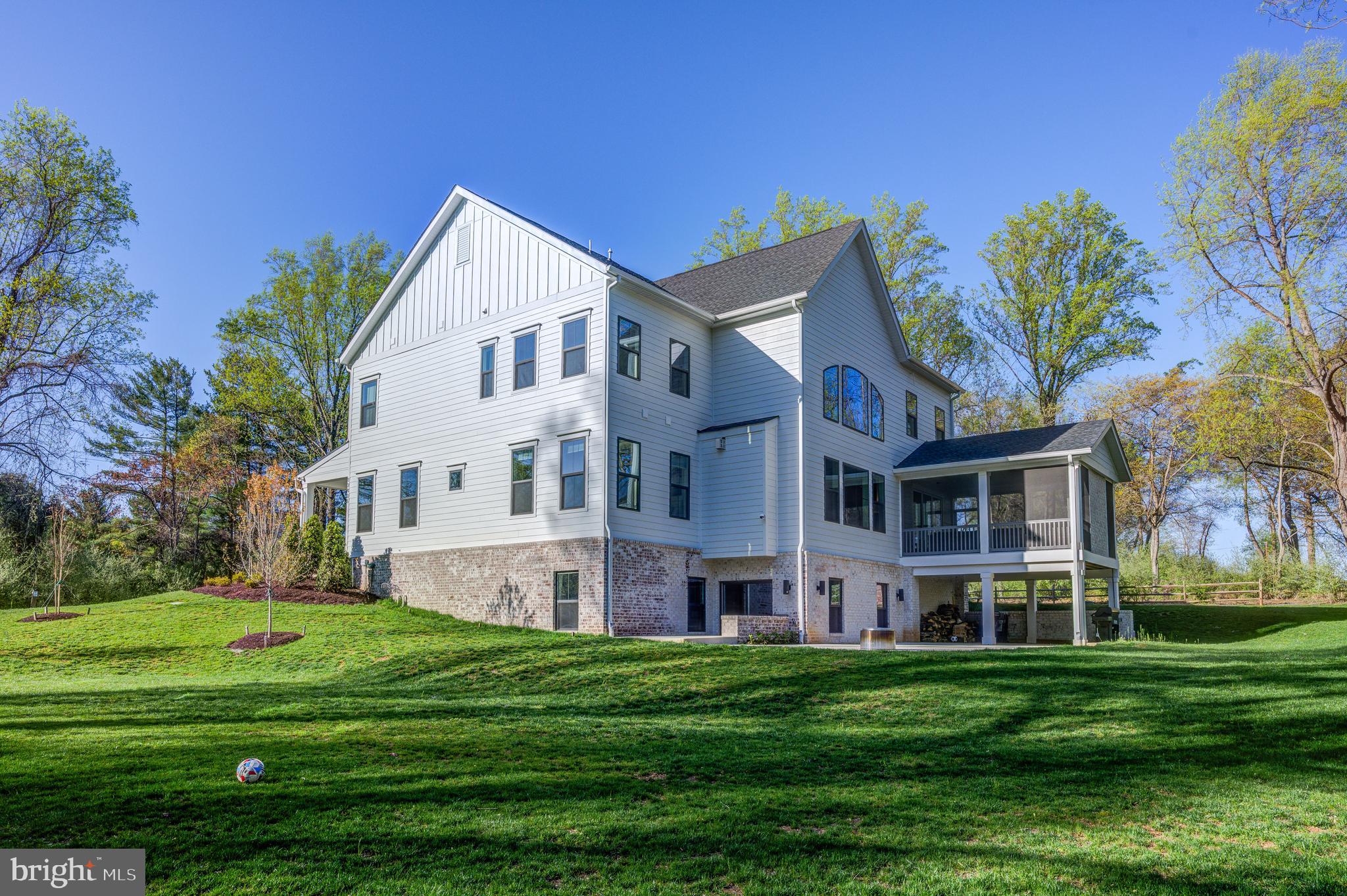 DARNESTOWN OUTSIDE - Residential