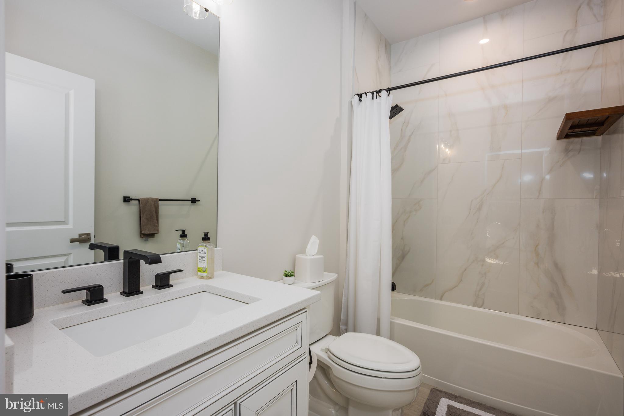 DARNESTOWN OUTSIDE - Residential