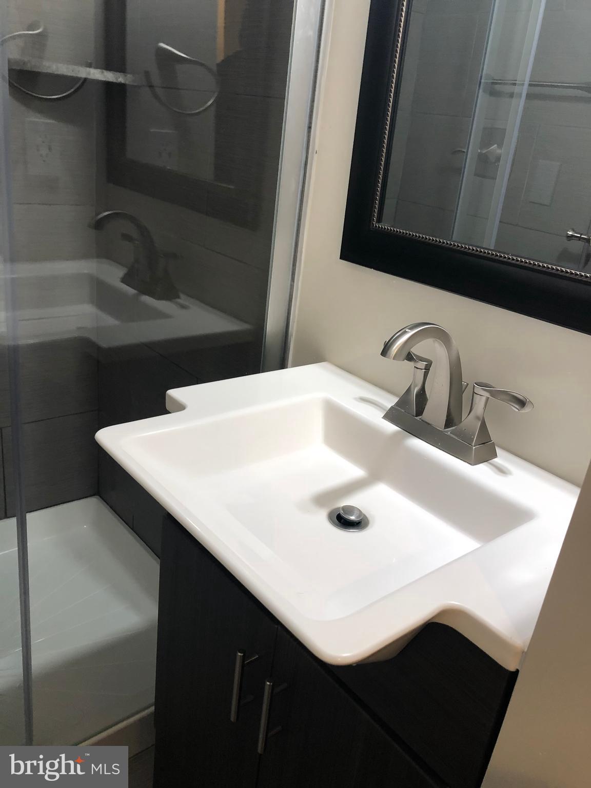 BRITFORD - Residential Lease