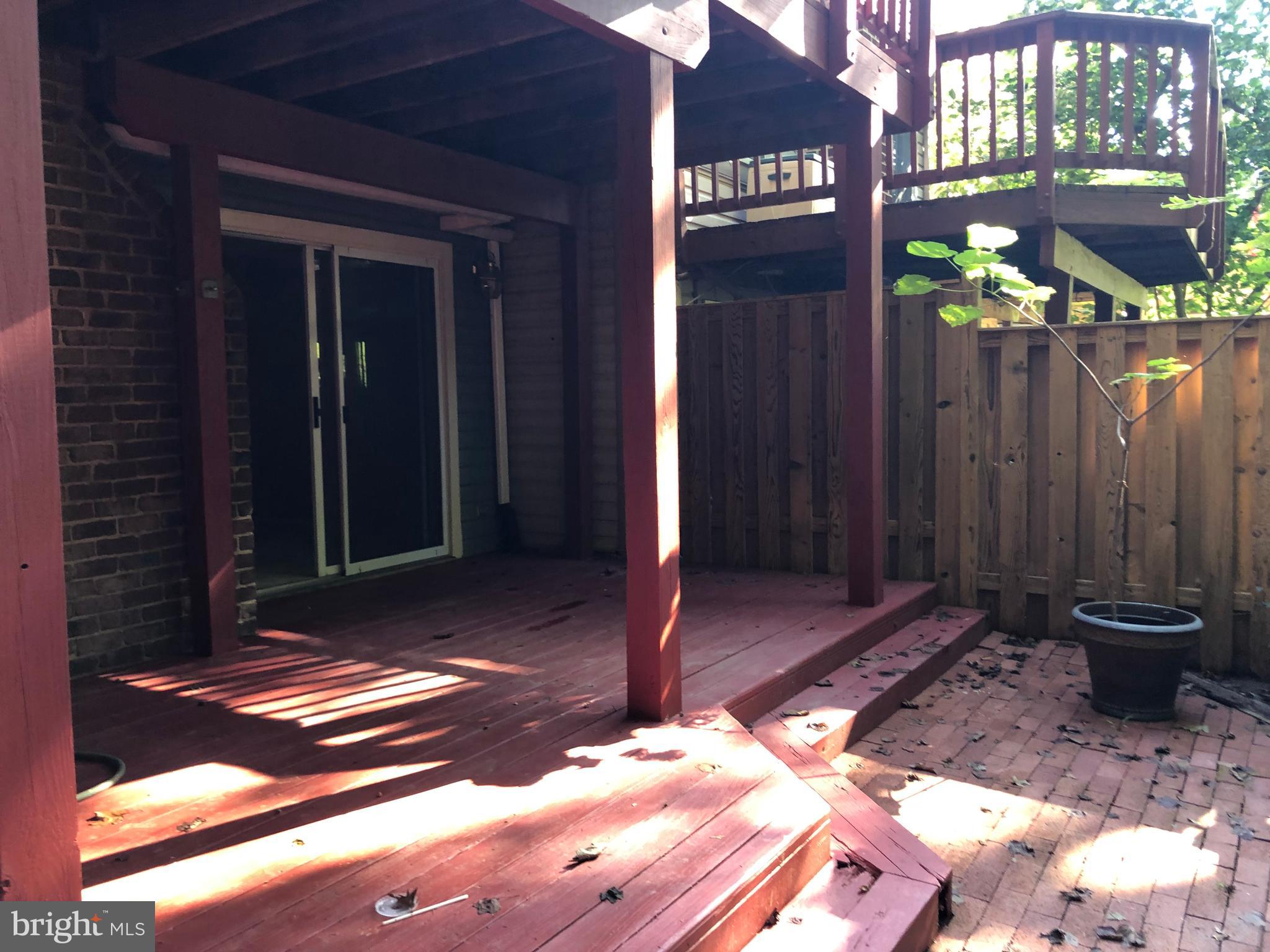 BRITFORD - Residential Lease