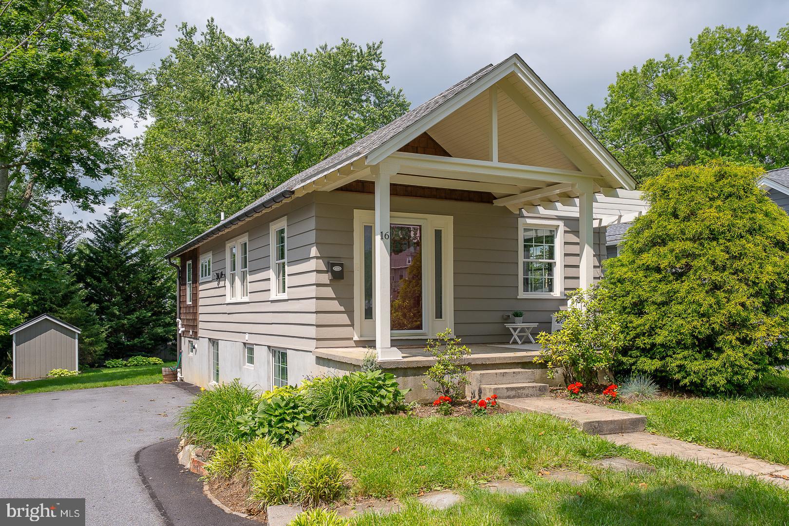 16 S CEDAR HOLLOW ROAD