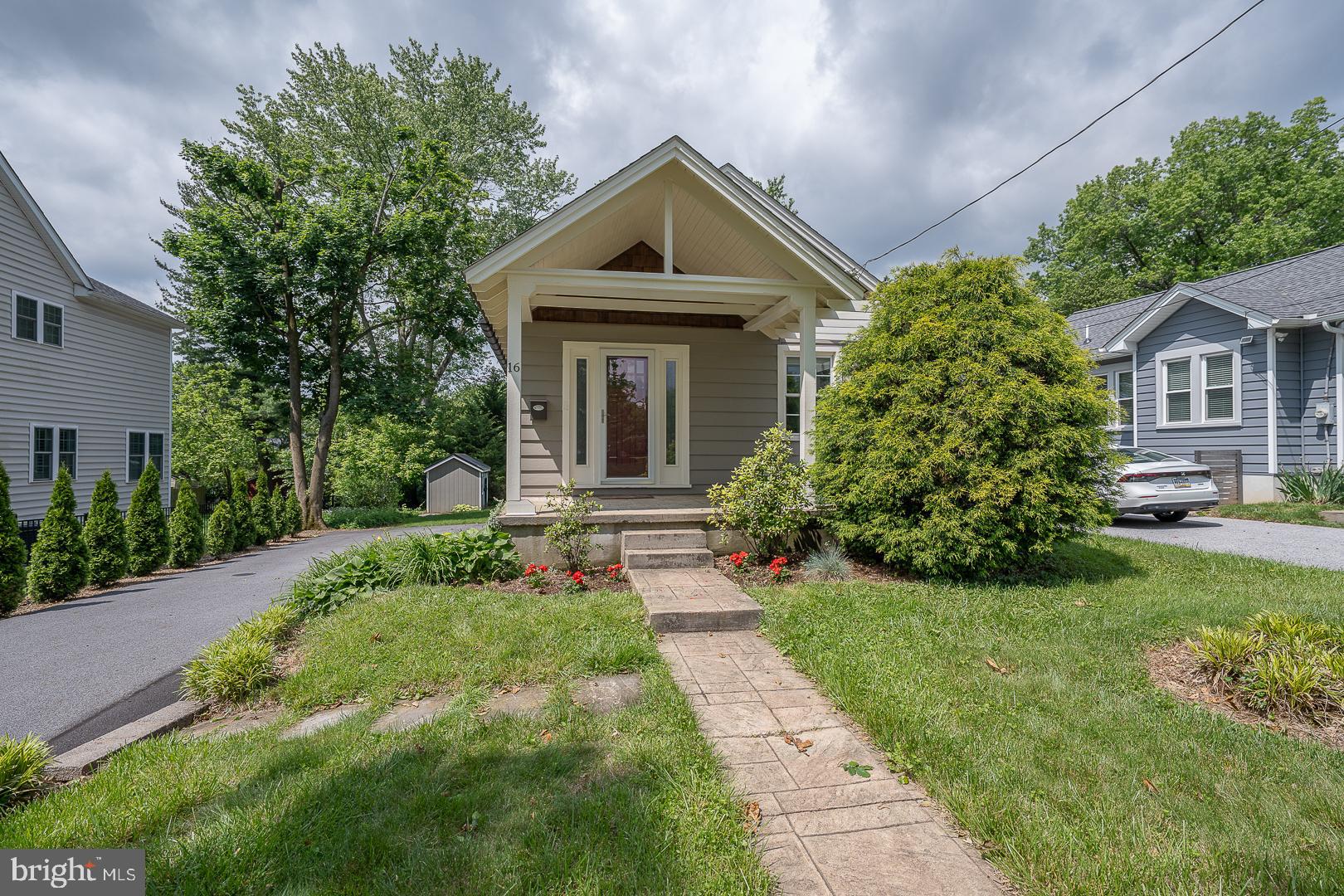 16 S CEDAR HOLLOW ROAD